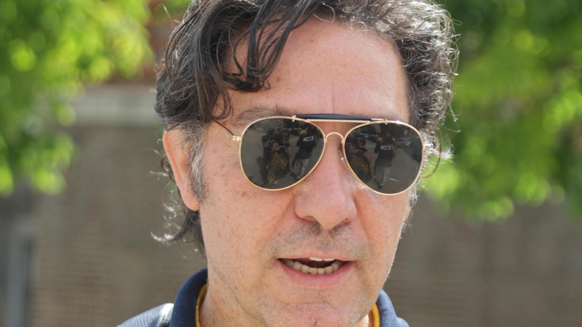 El actor Luis Lorenzo sale del juzgado tras firmar