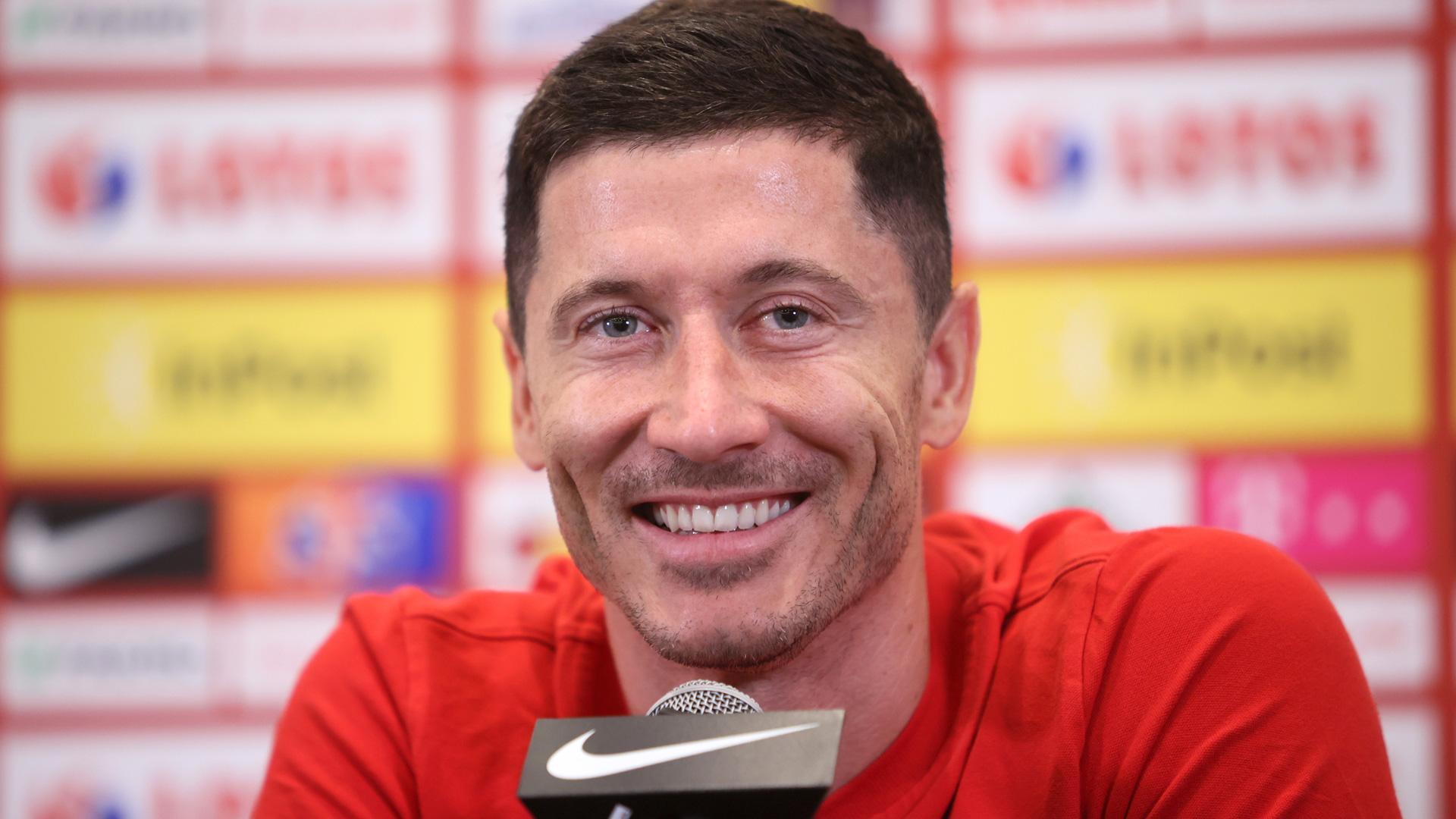 El delantero del Bayern de Múnich Robert Lewandowski, en la rueda de prensa con su selección en Varsovia