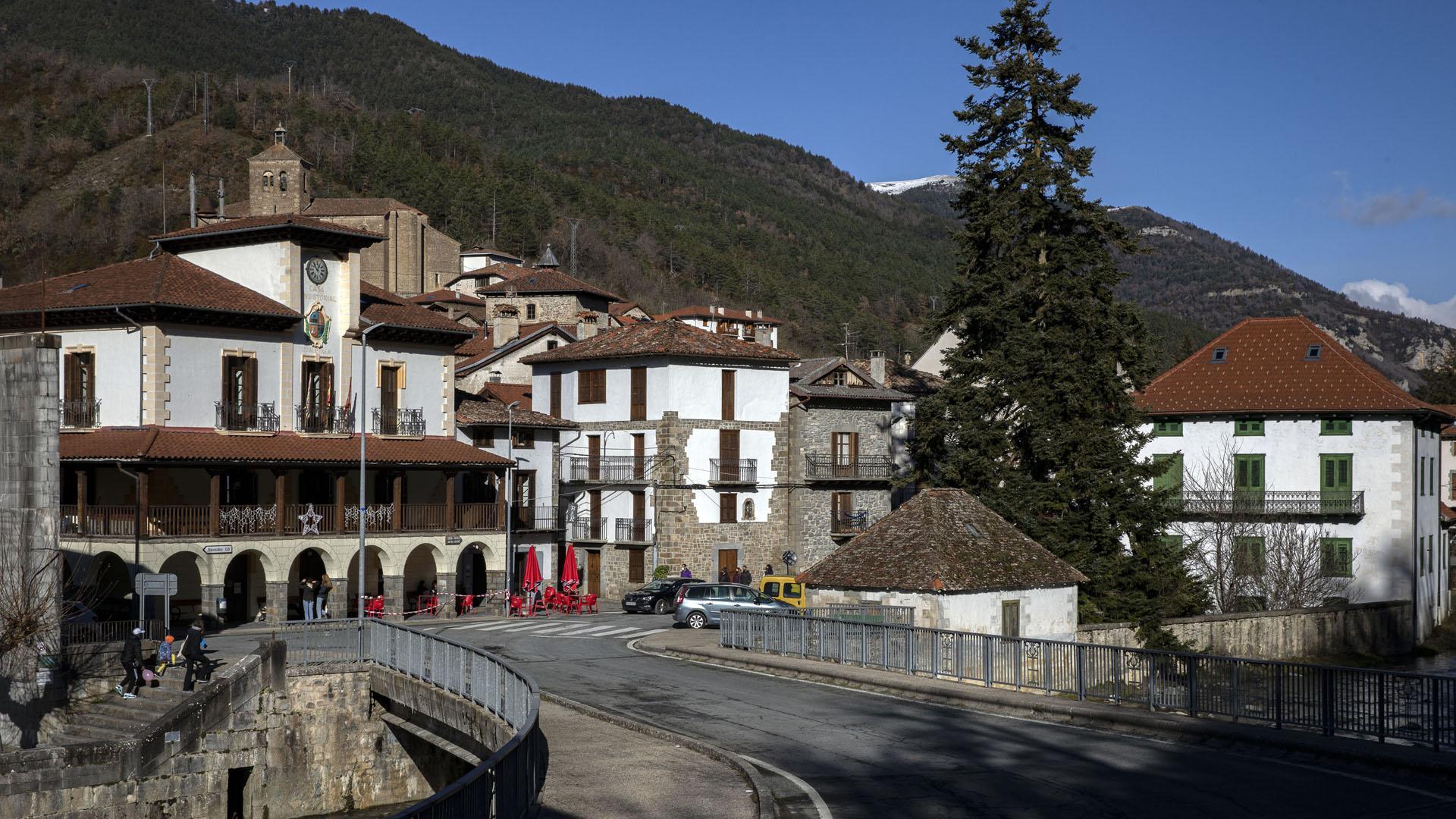 Roncal, uno de los pueblos "más bonitos" de España