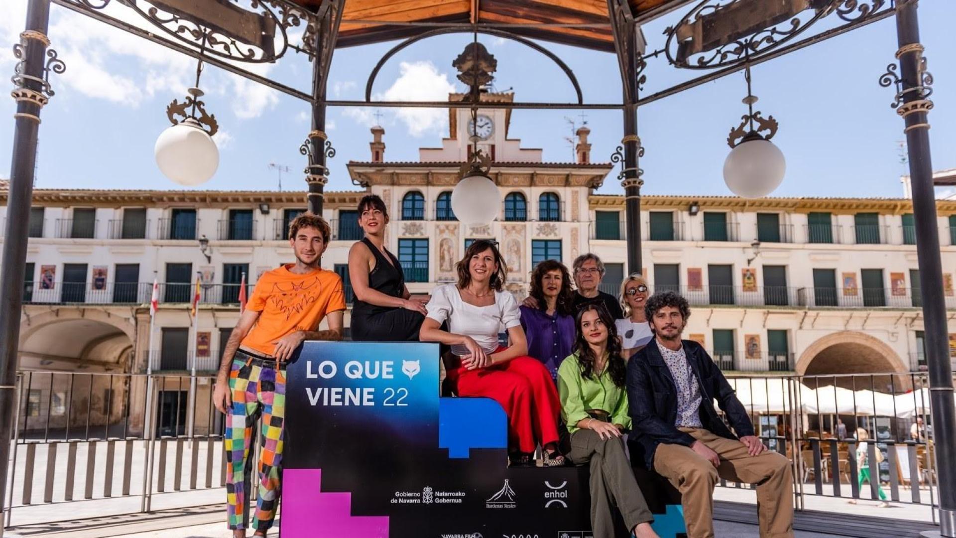 El reparto de 'Mamá no enRedes' presenta la película en el festival 'Lo que viene' de Tudela