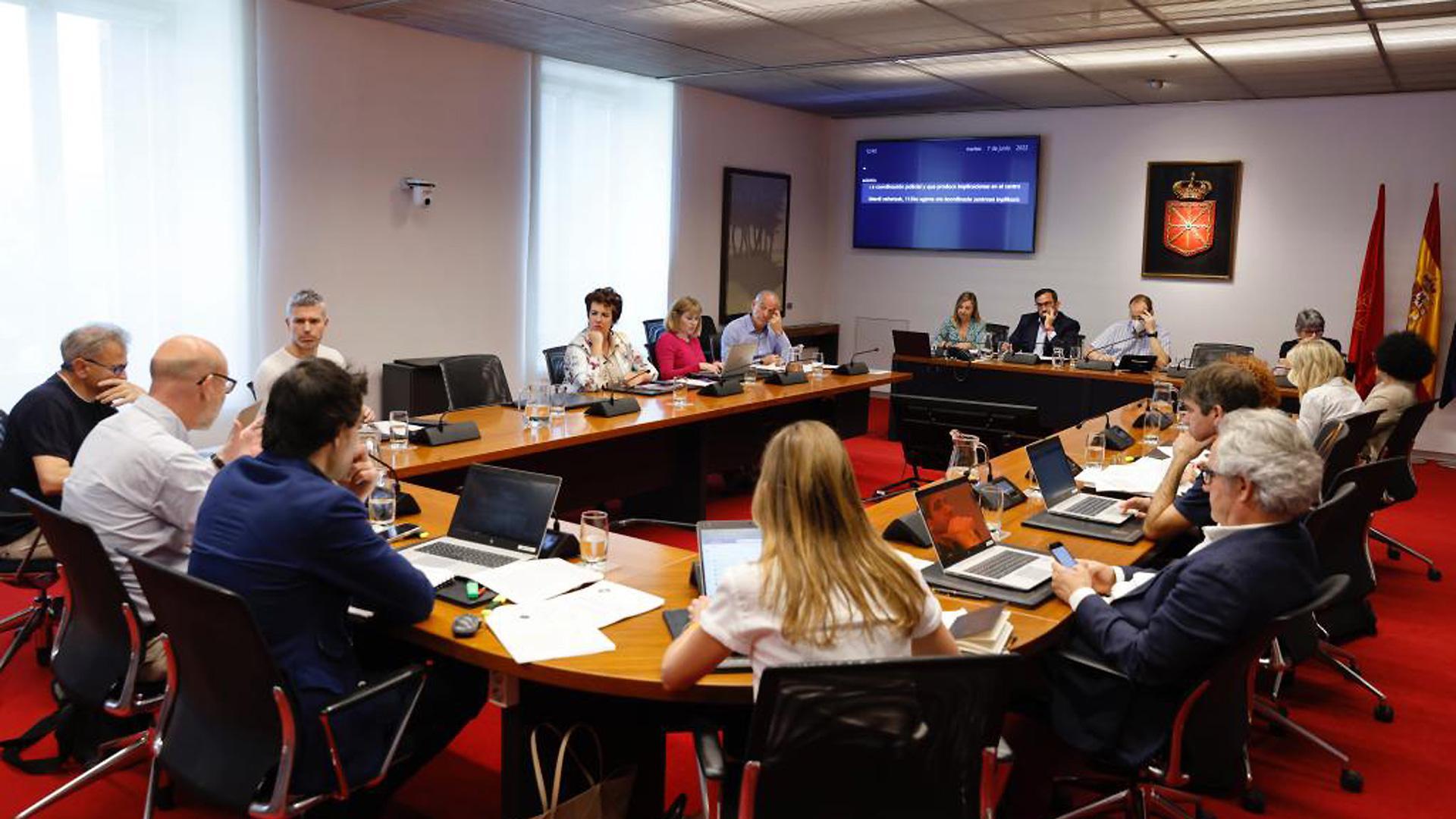 Reunión de la Comisión de Presidencia, Igualdad, Función Pública e Interior este martes en el Parlamento foral