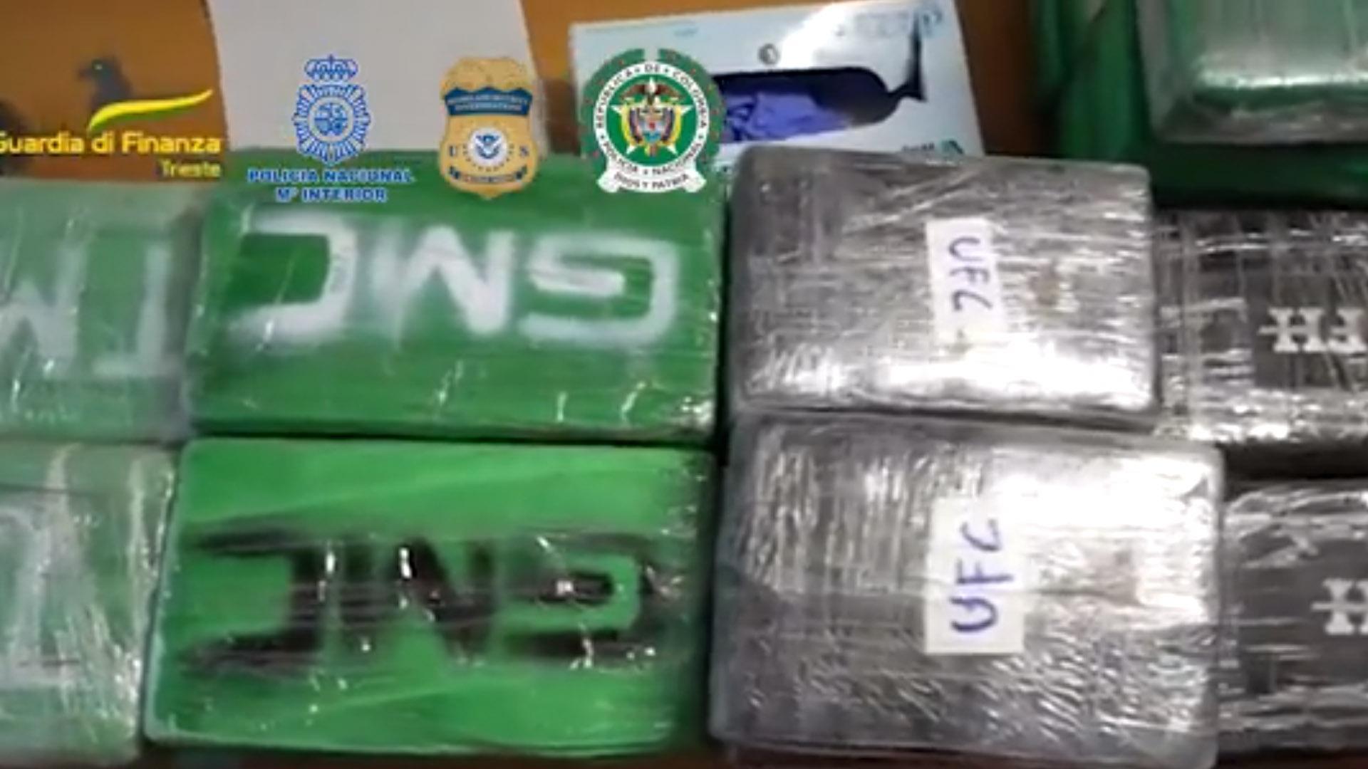 Parte de la cocaína incautada