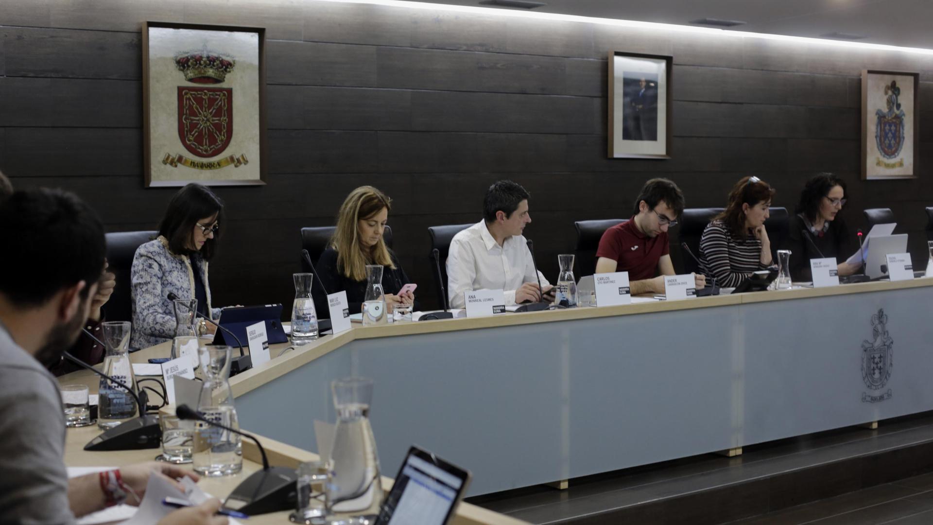 Imagen de archivo de un pleno de Burlada, donde se debatirá la disolución de los patronatos