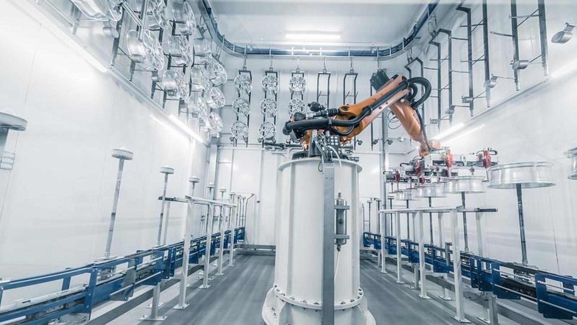 Instalación de pintura automática de última generación en Mapsa.