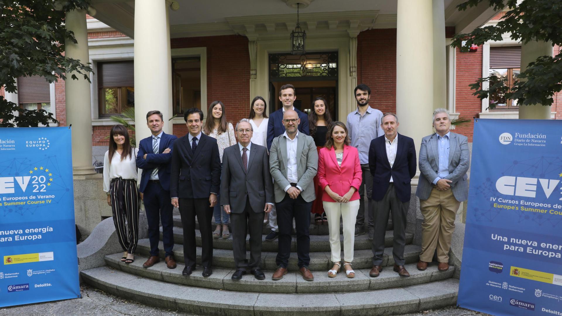 Representantes de Grupo La Información, Cámara de Comercio, Fundación Diario de Navarra, la Confederación Empresarial Navarra y Equipo Europa en la presentación de los IV Cursos Europeos de Verano.