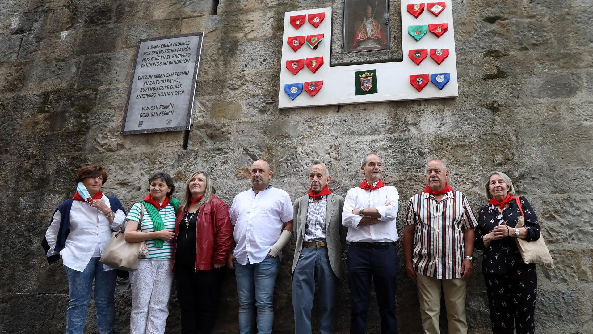 Foto de familia de los homenajeados