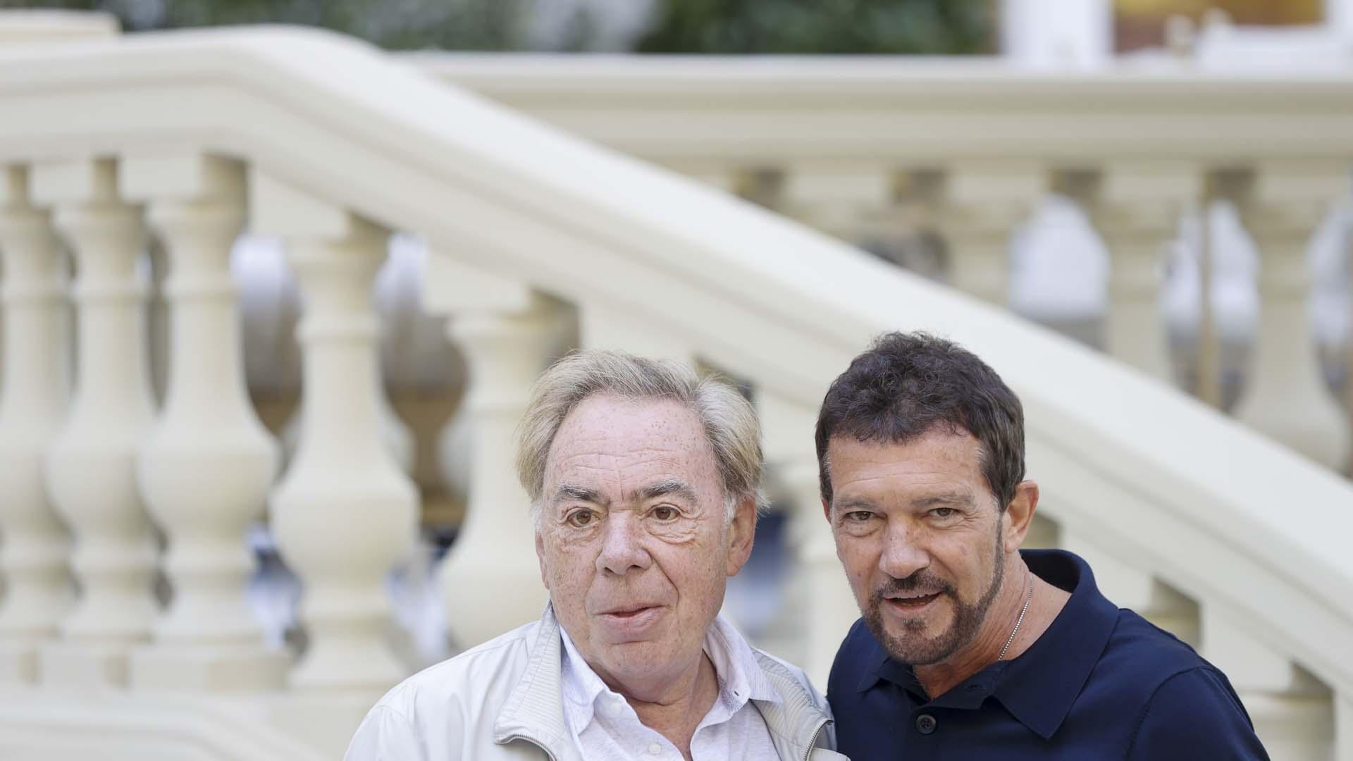 El compositor Andrew Lloyd Webber y Antonio Banderas, este lunes en Madrid