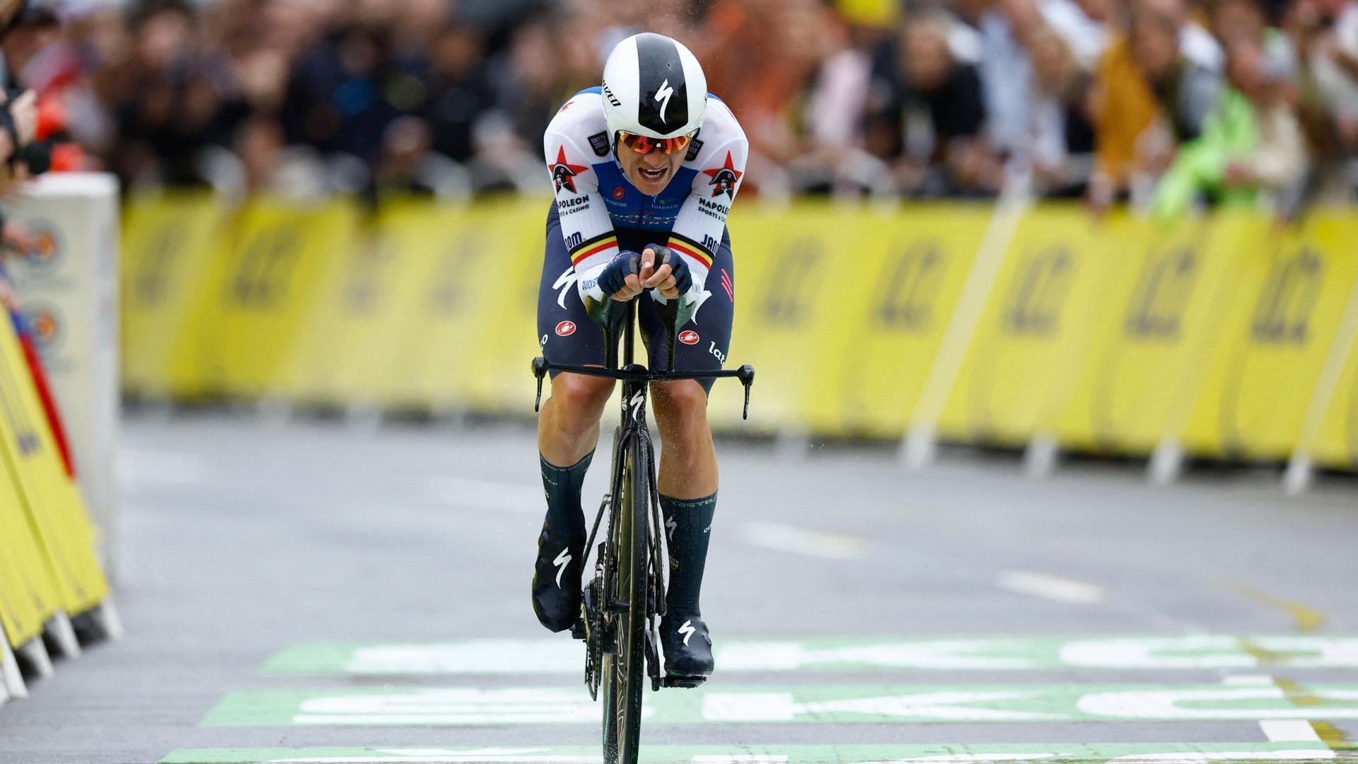 El belga Yves Lampaert (Quick Step Alpha Vinyl) ha sido el ganador en la crono inicial del Tour de Francia