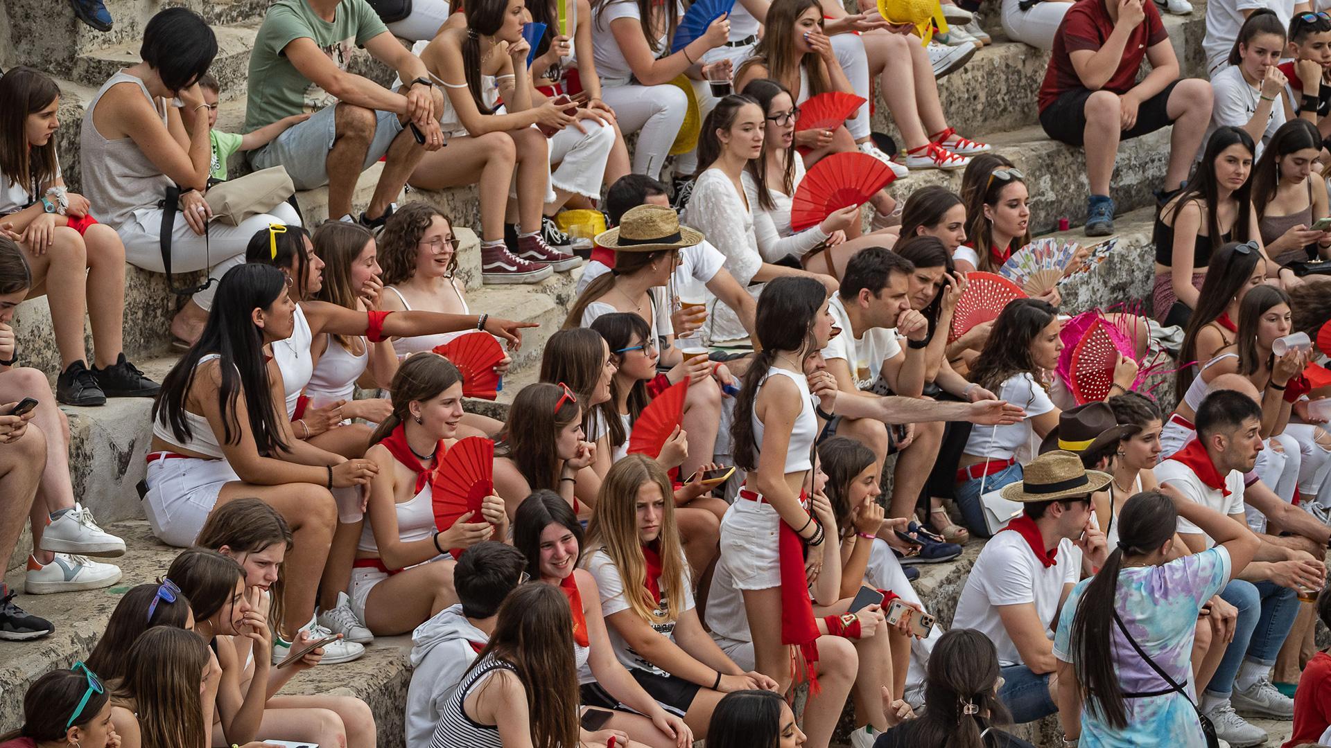 Gradas de la plaza de toros de Estella durante las vaquillas de las recientes fiestas del Puy