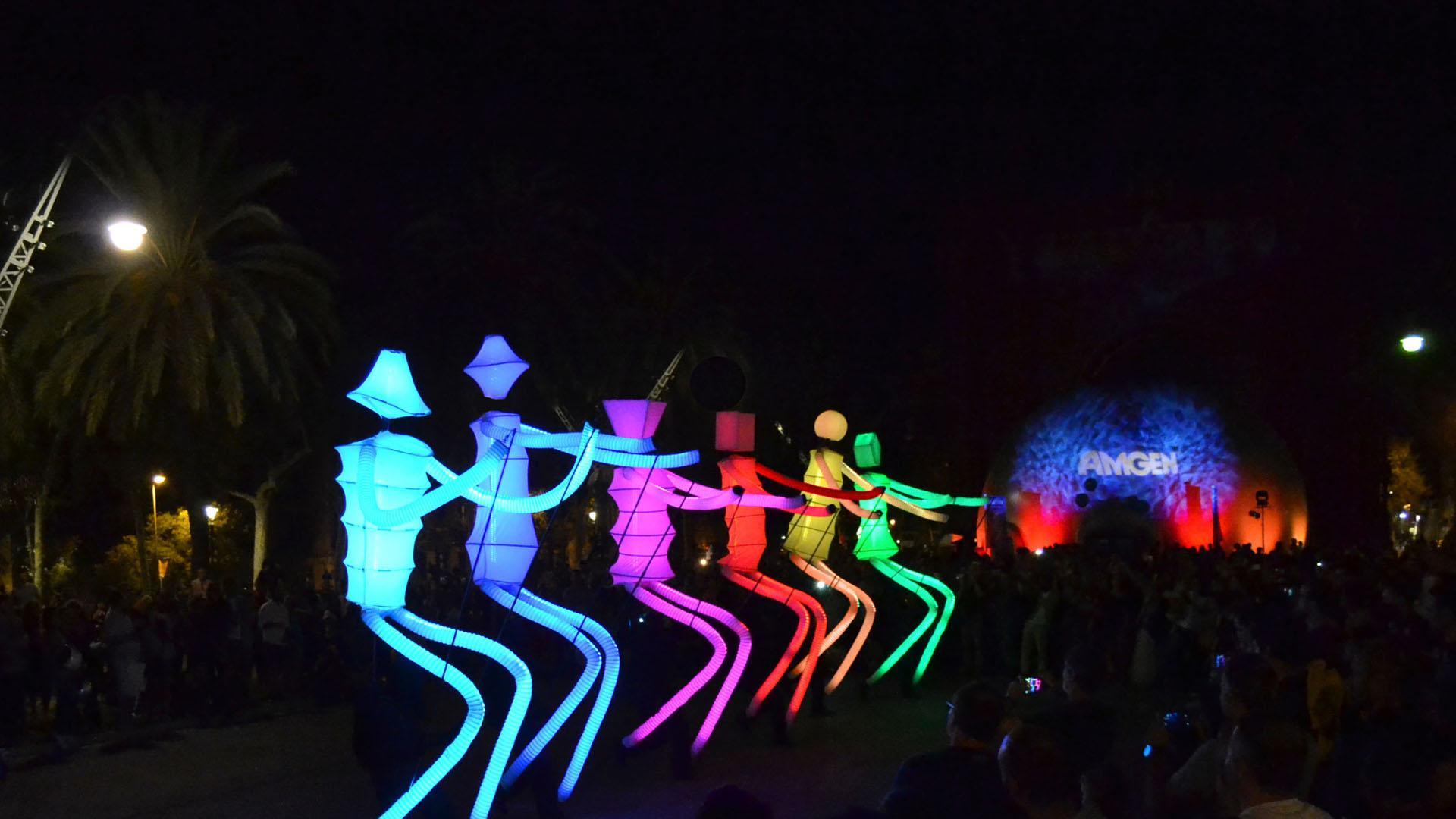 Imagen del espectáculo ‘Big dancers' de la compañía 'El Carromato'