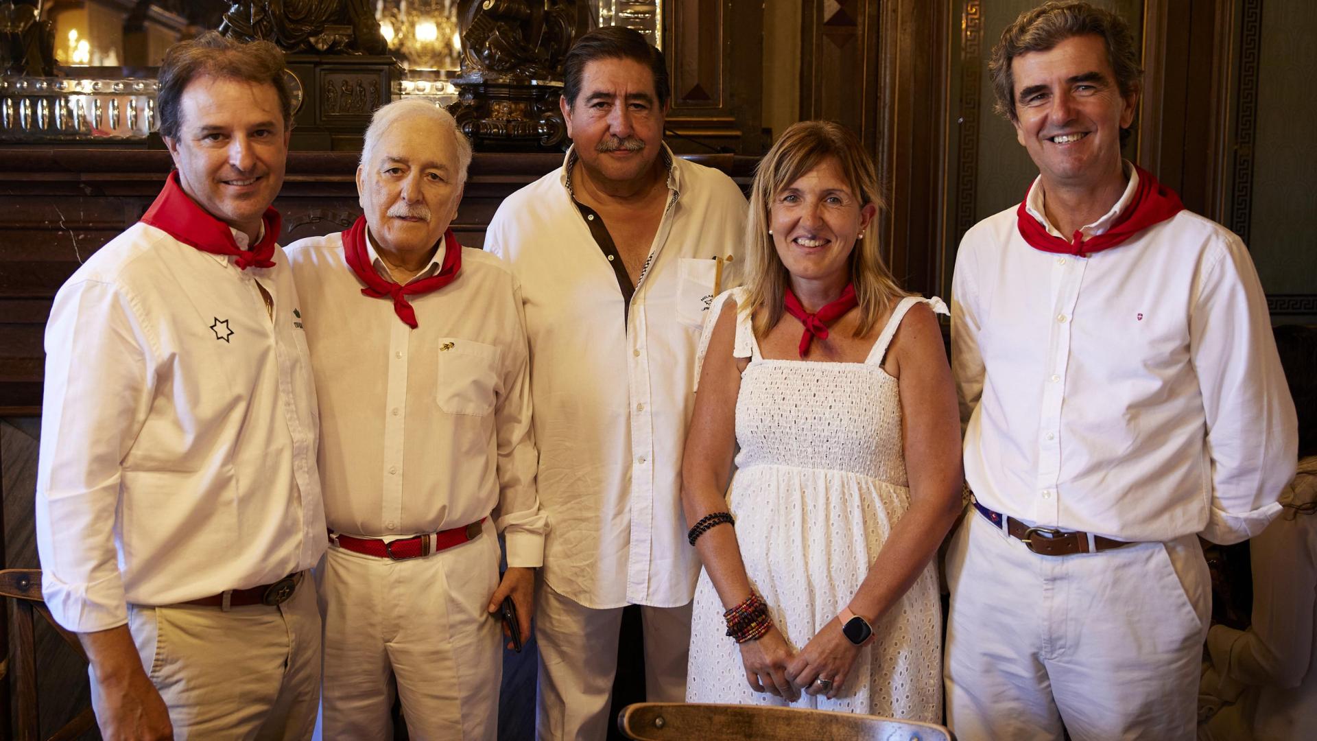 Por la izquierda: Borja Domecq, Miguel Setuáin, Carlos Sosa (mexicano), Amaia Valls y Rafa Molina.