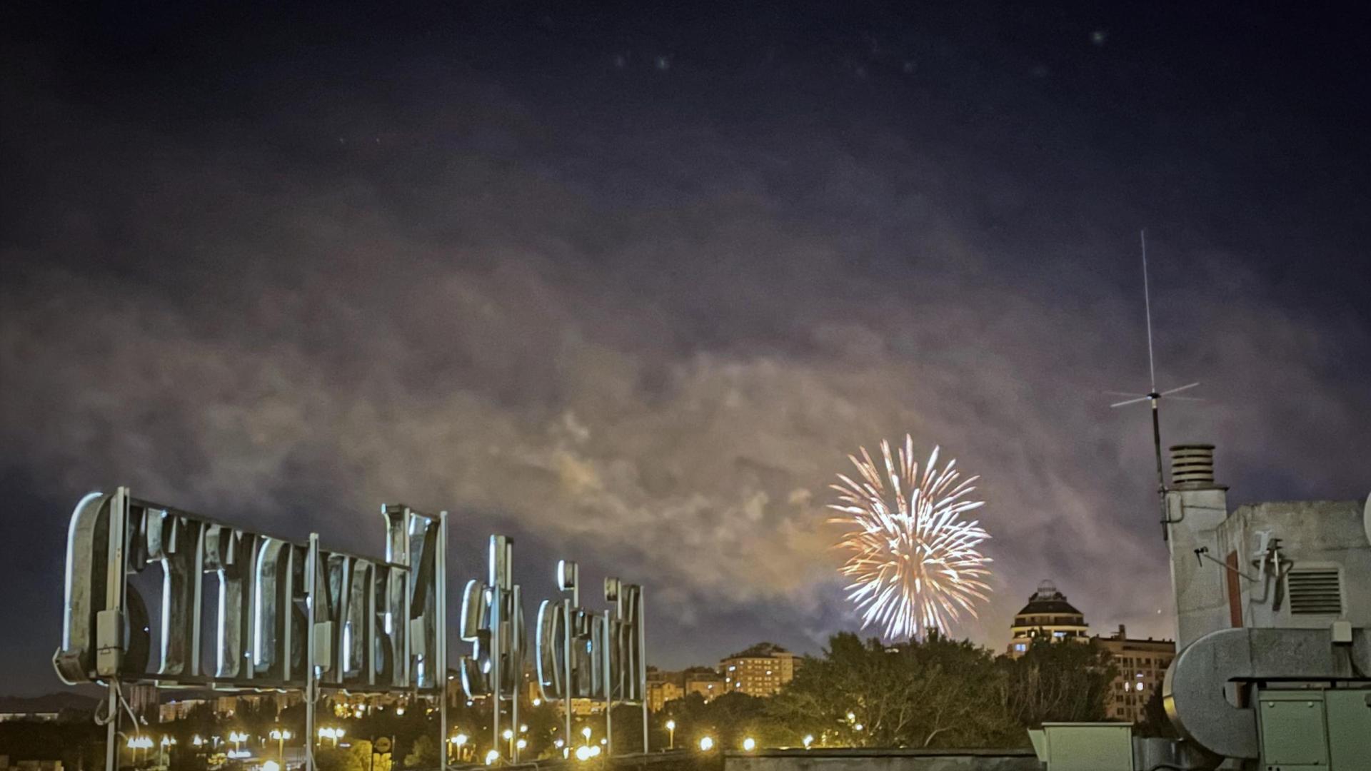 Los fuegos artificiales, desde la azotea de Diario de Navarra