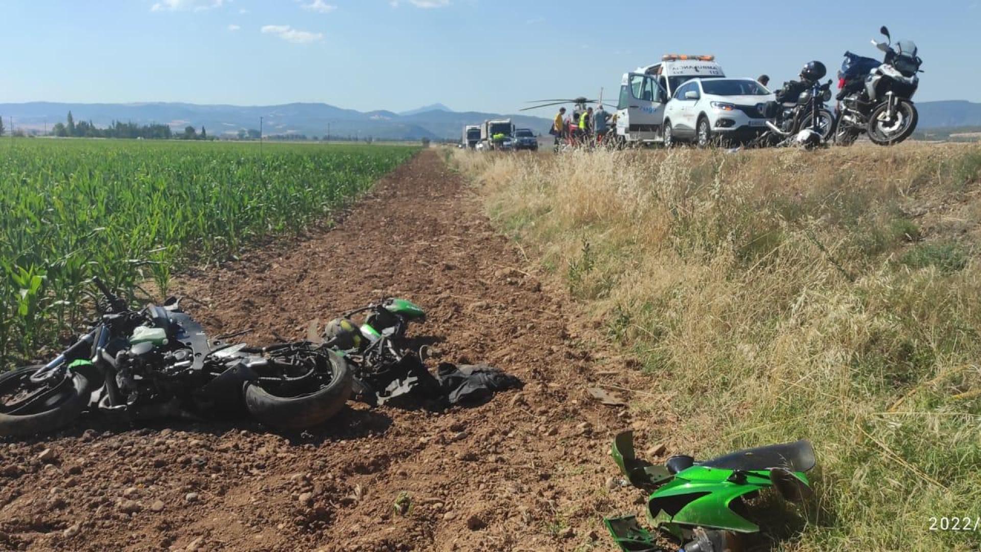 Estado en el que ha quedado la motocicleta tras la salida de vía