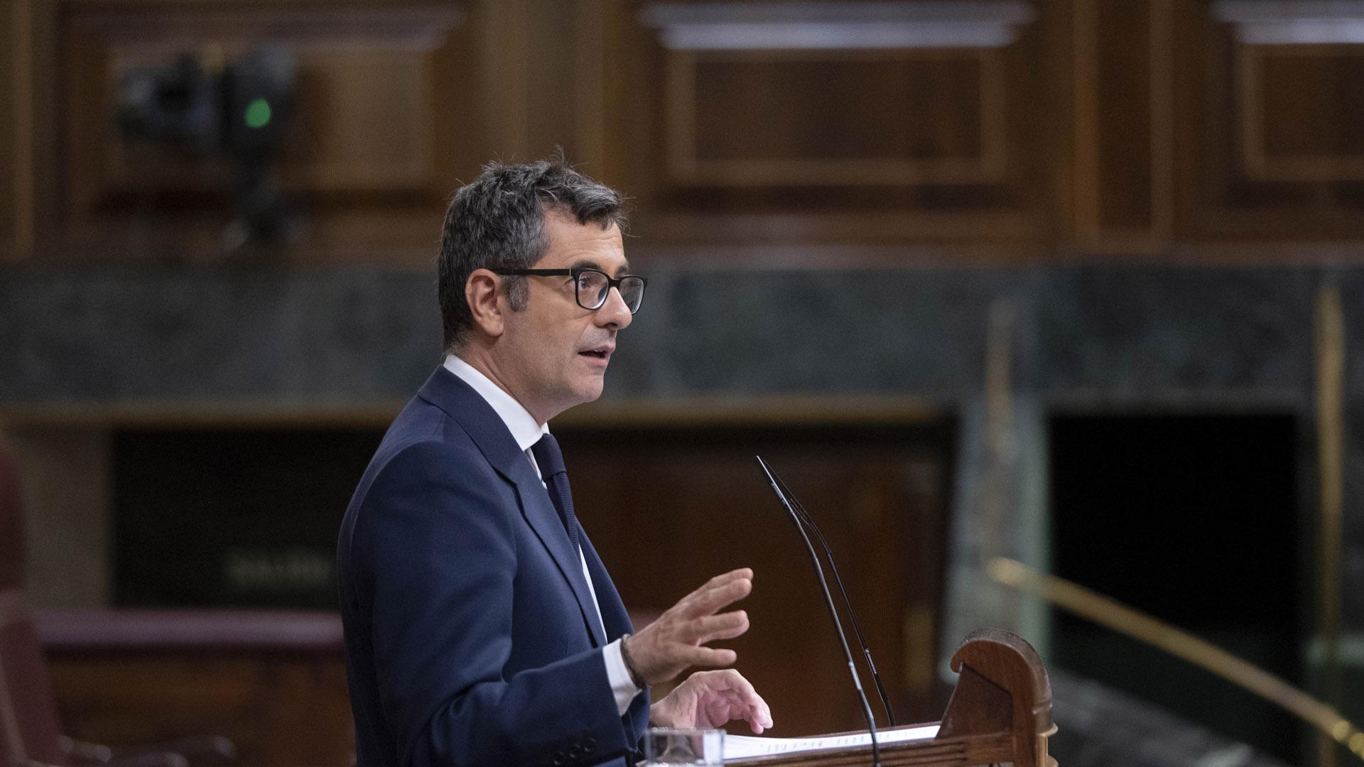El ministro de la Presidencia, Relaciones con las Cortes y Memoria Democrática, Félix Bolaños, durante su intervención en el Congreso