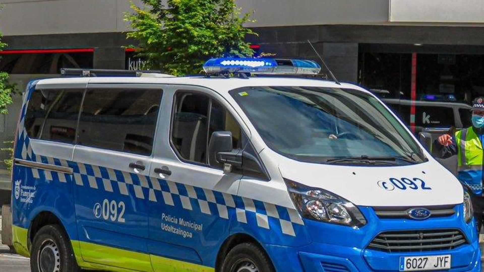 Un vehículo de la Policía Municipal de Pamplona