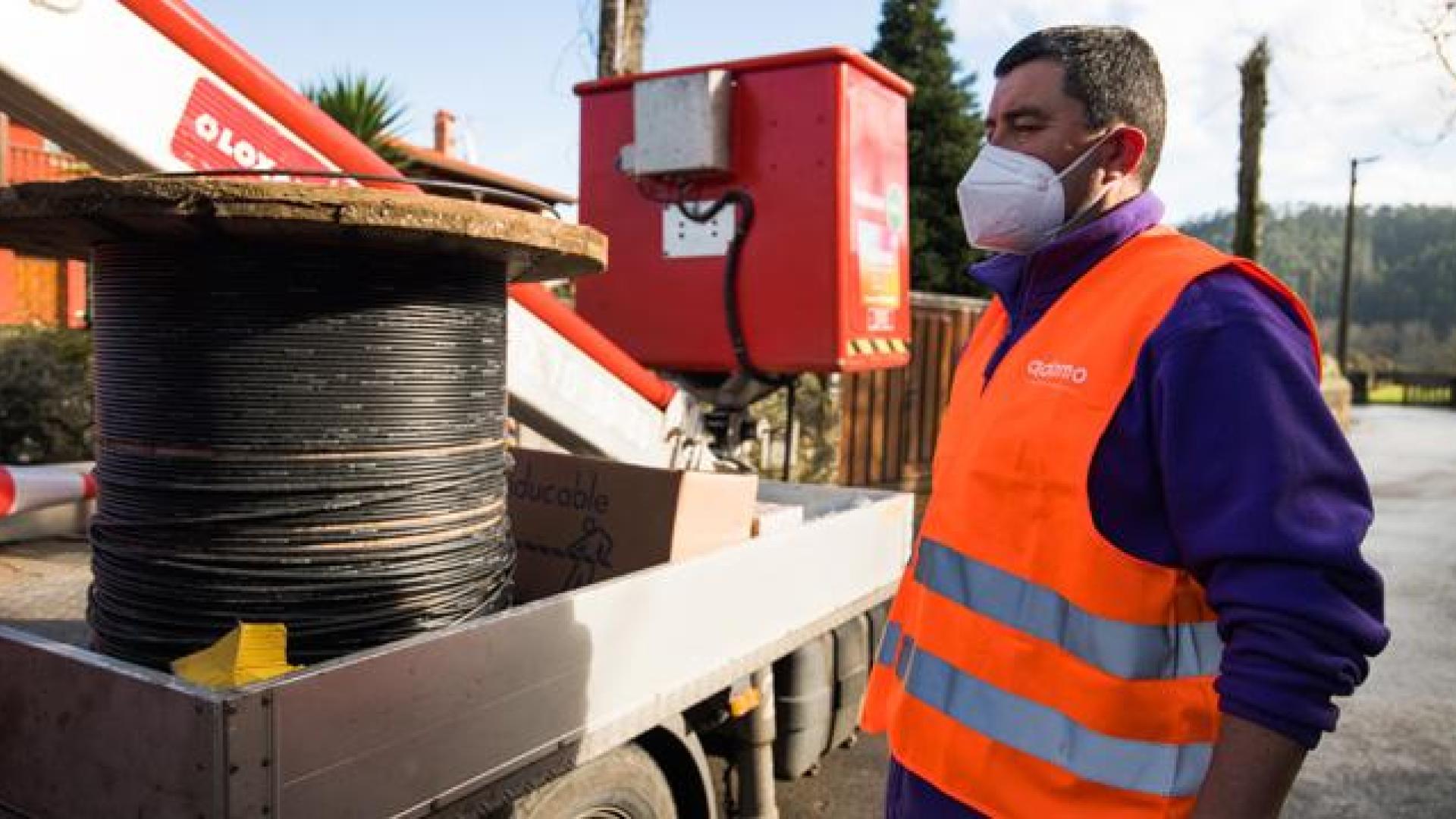 Despliegue de fibra óptica por Adamo
