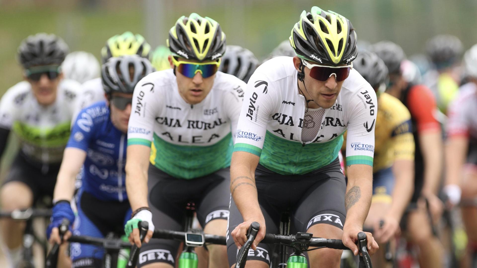 Andoni López de Abetxuko, Abel Balderstone y Joseba López probarán con el Caja Rural-RGA.