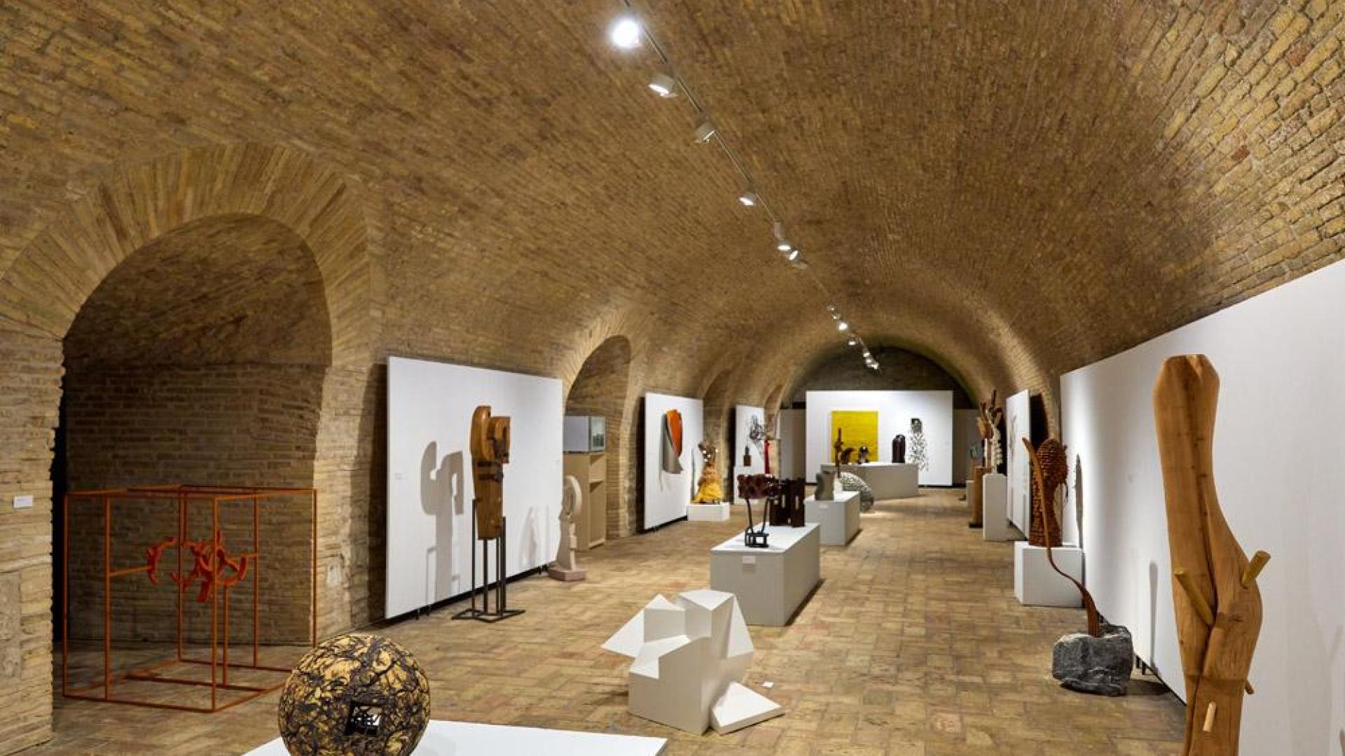 Parte de las obras reunidas en la exposición Encuentros 2022 Escultura, que se podrá visitar en el Pabellón de Mixtos hasta el 11 de septiembre