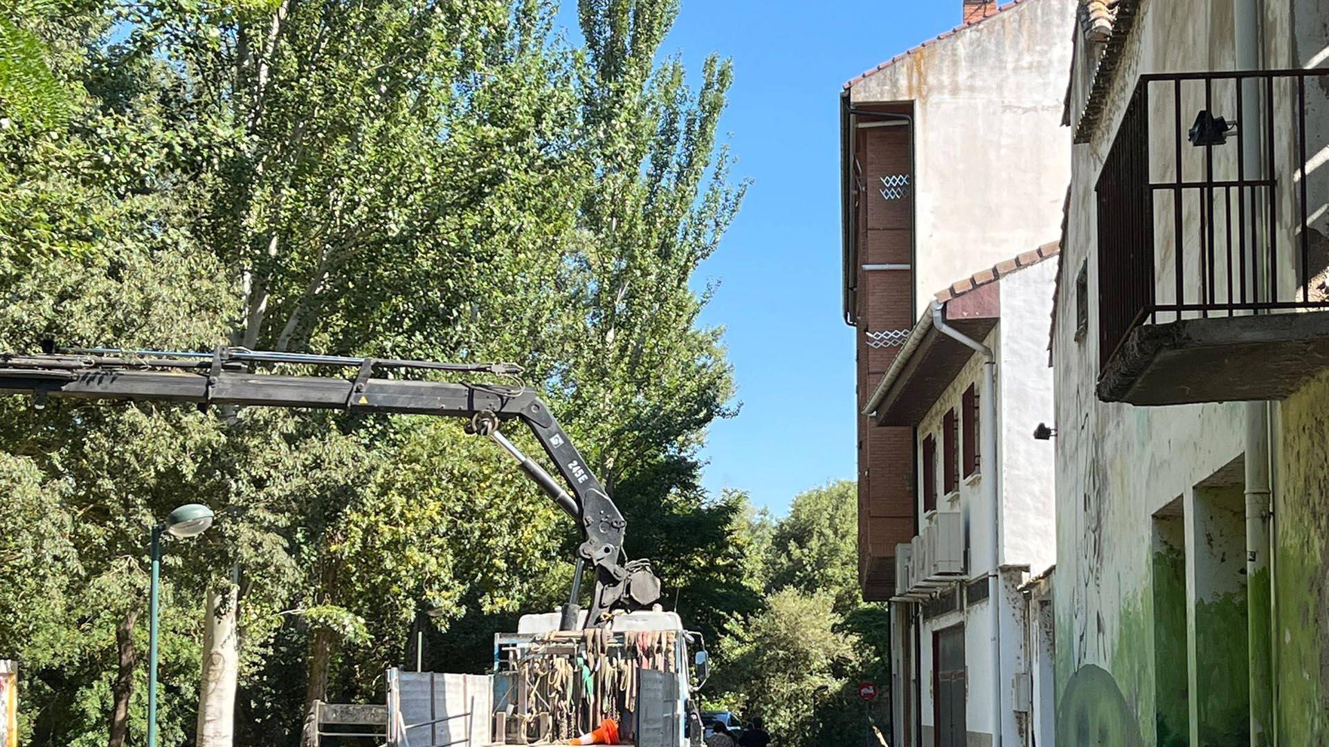 Las obras en el matadero de Sangüesa pueden acarrear cortes puntuales en el tráfico del paseo de la Almadía