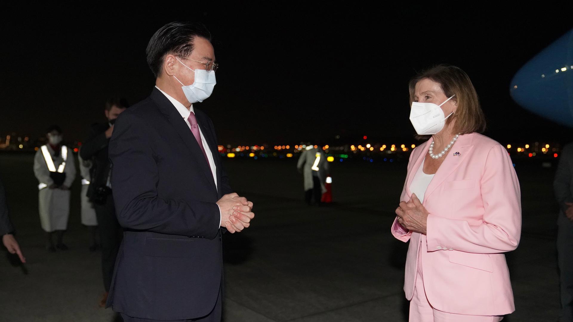 Nancy Pelosi tras aterrizar Taiwán