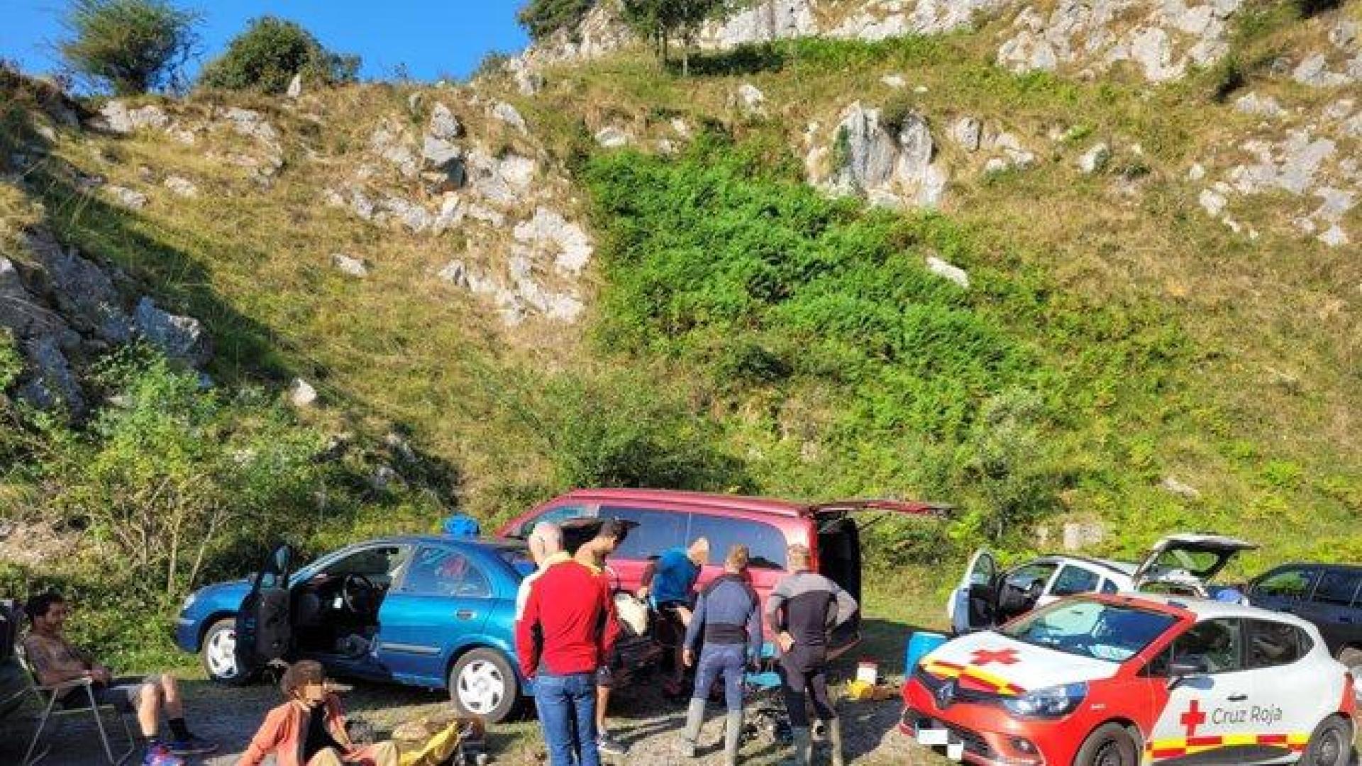 Rescatado ileso un espeleólogo guipuzcoano en la cueva Gándara de Soba