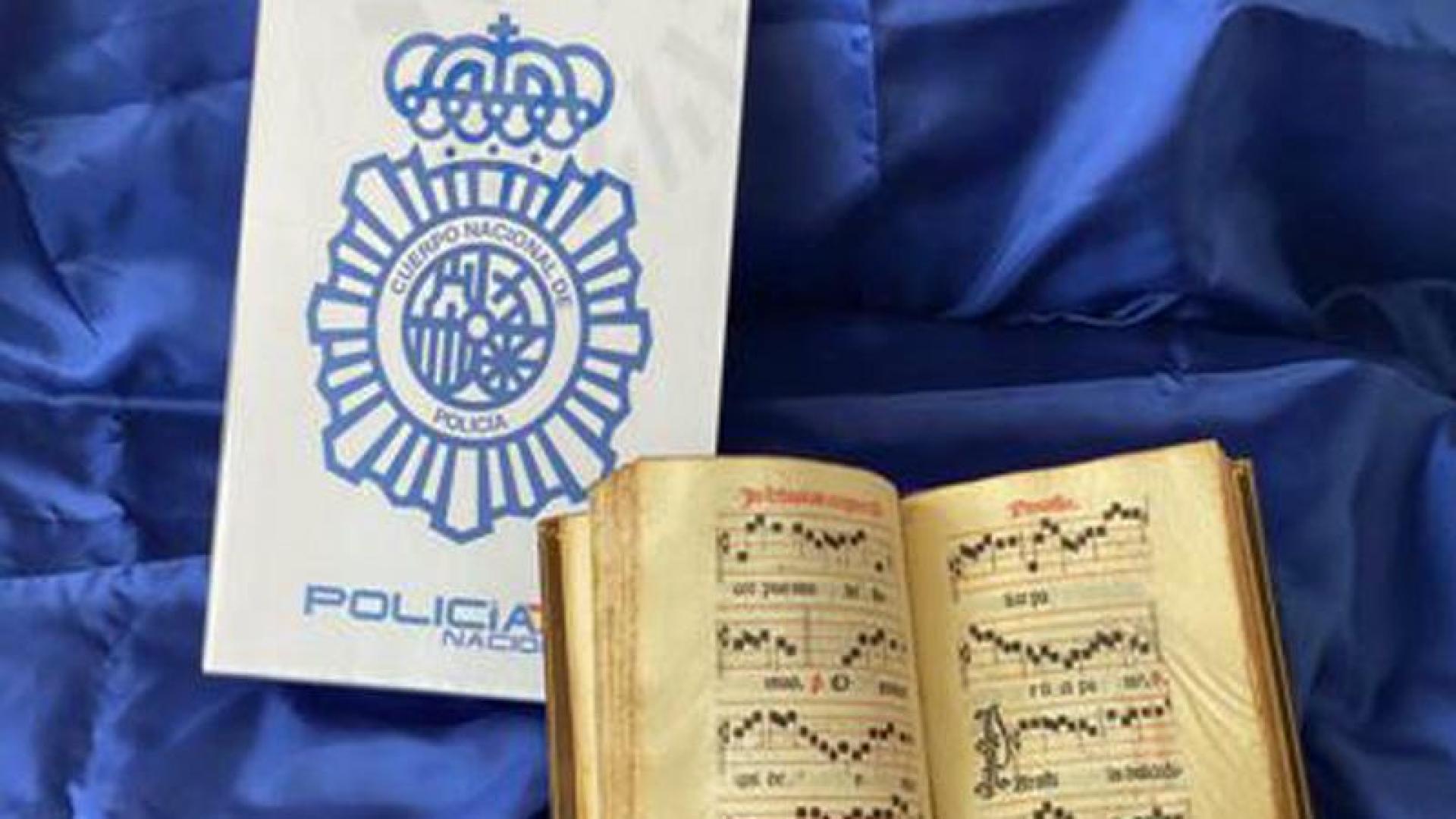 Misal recuperado por la Policía Nacional