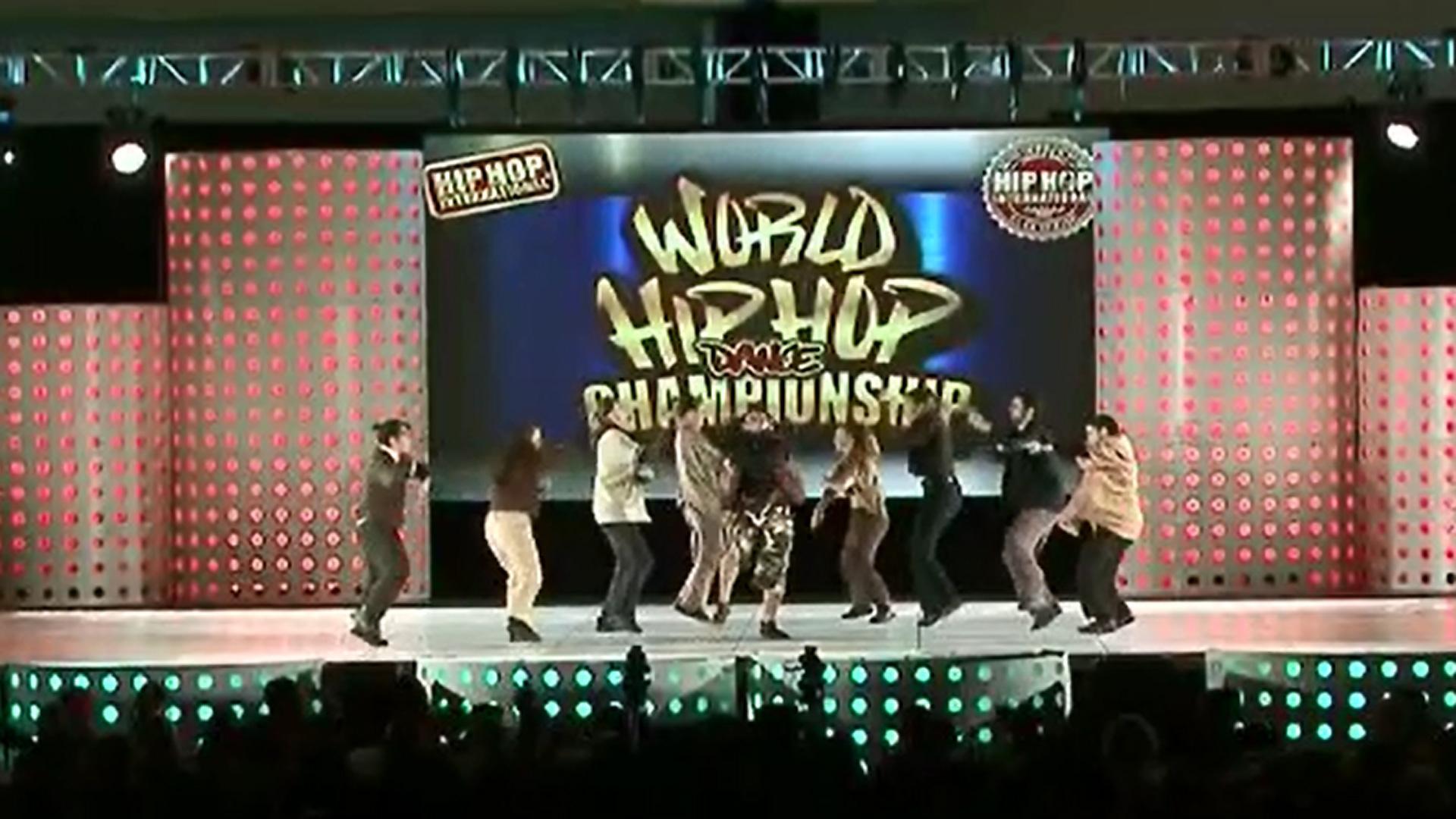 El grupo Dior$, de la compañía navarra Taupadak, superó la primera fase del Mundial de Hip Hop que se disputa en Phoenix (Arizona). Pasaron a semifinales, que se celebraron este jueves.