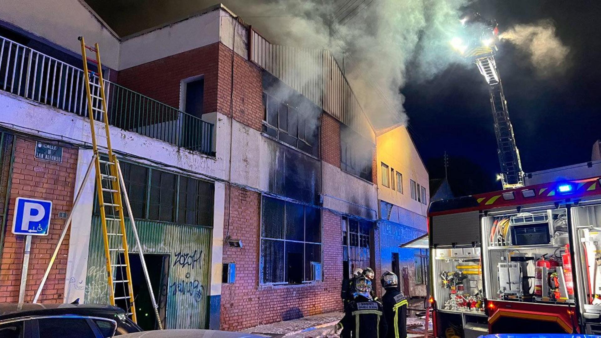 Nave industrial en Torrejón de Ardoz incendiada