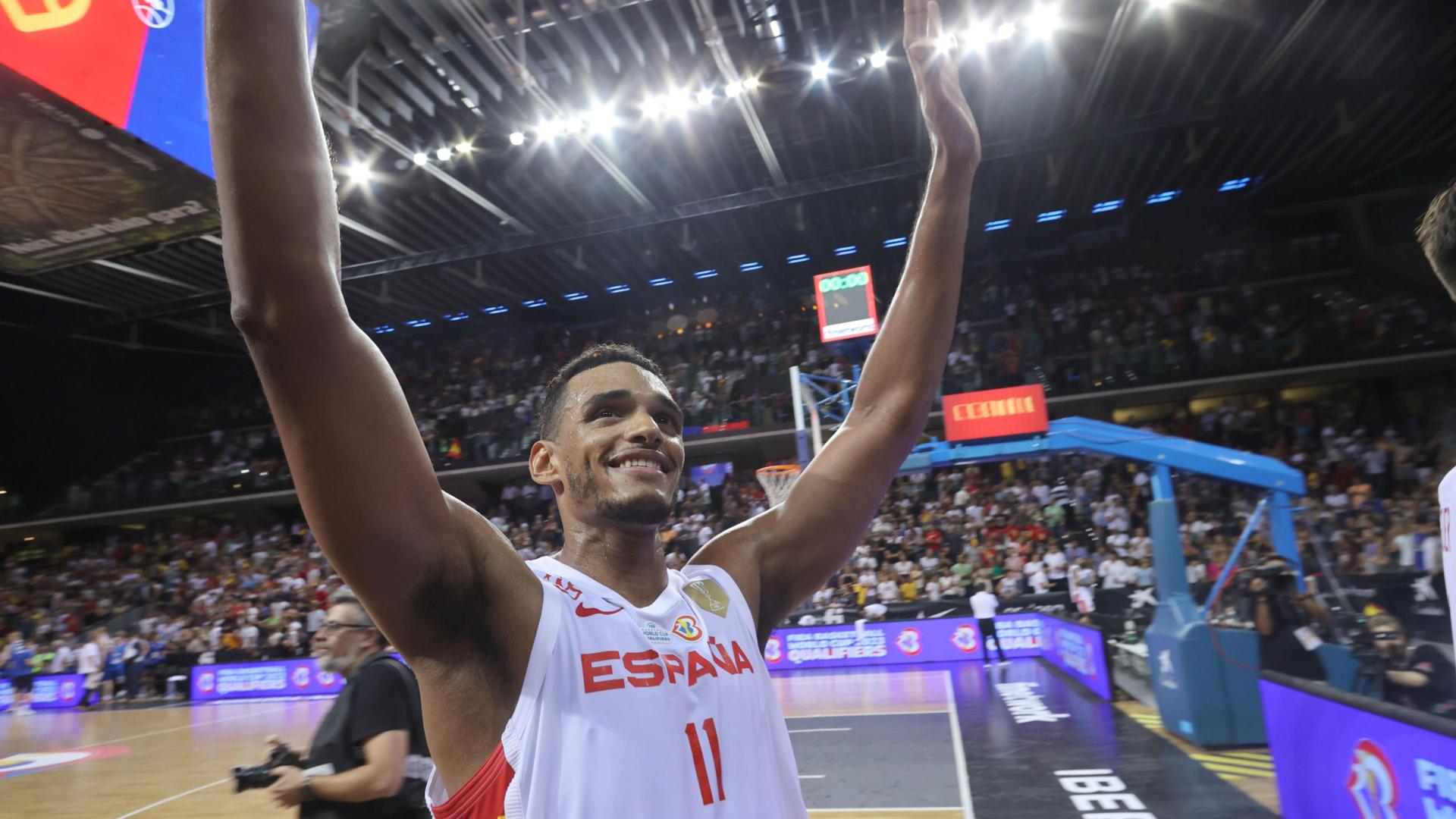 Fotos del España-Islandia en el Navarra Arena.