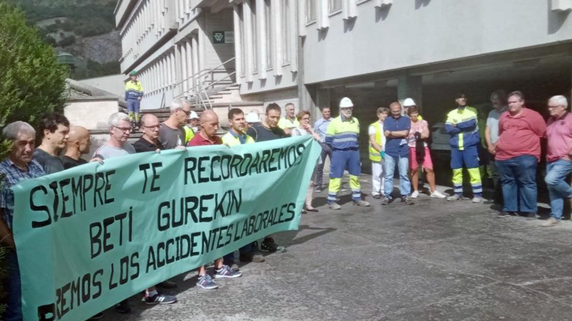Concentración de los trabajadores de Cementos Portland