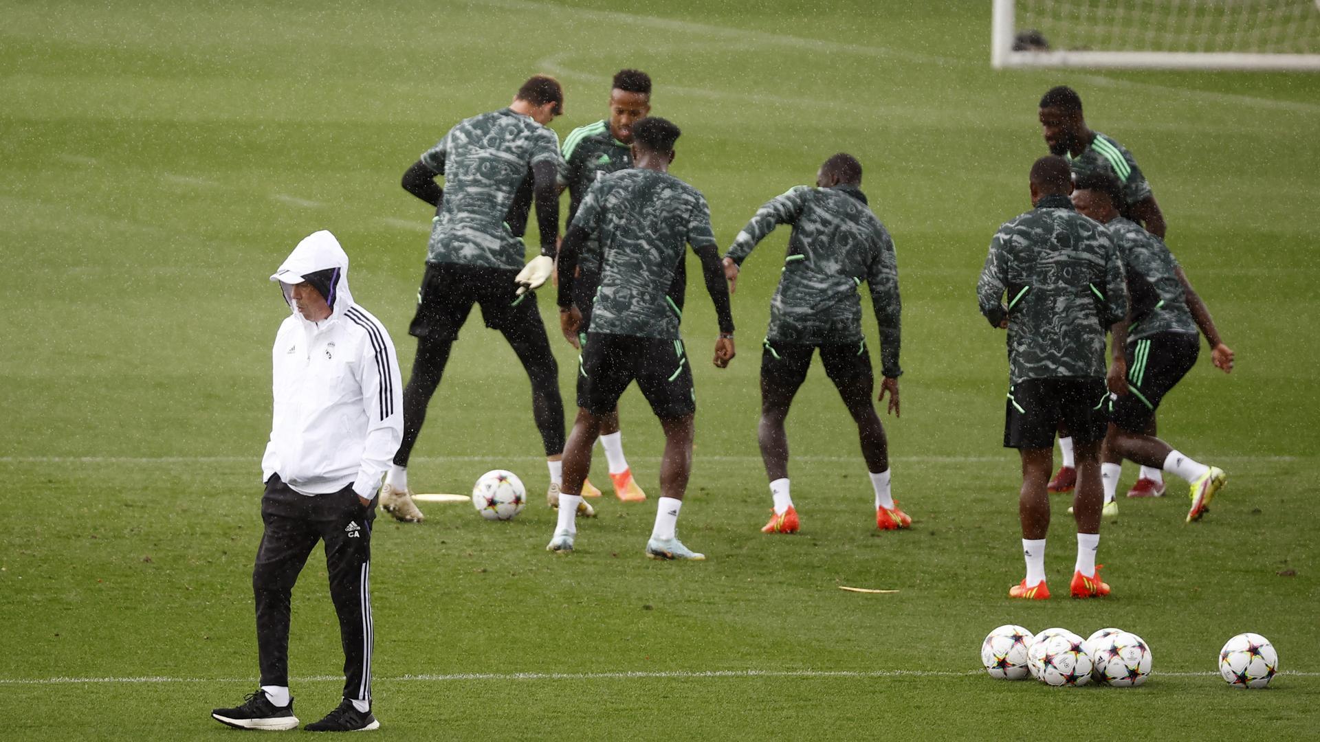Ancelotti cavila mientras sus jugadores se ejercitan en la Ciudad deportiva este martes