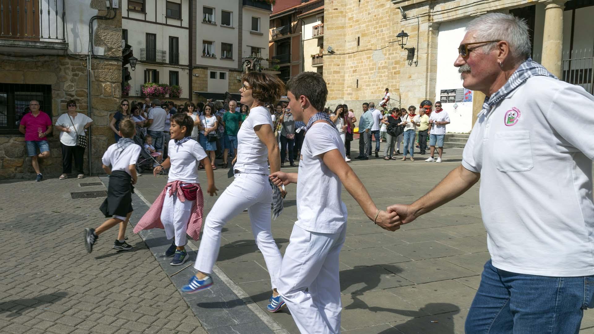 Lanzamiento del cohete de inicio de las fiestas de Alsasua 2022
