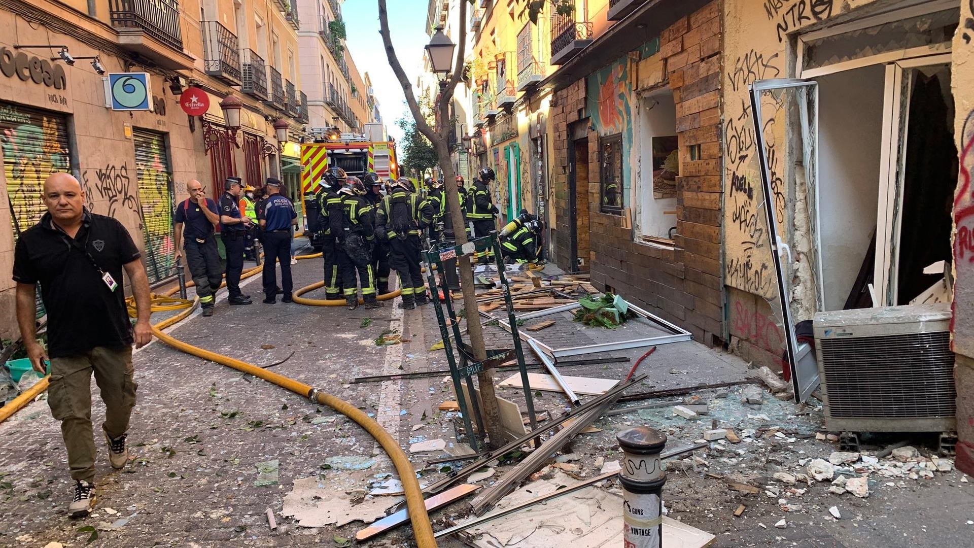 Herida grave una mujer tras la fuerte explosión en un vivienda de Malasaña