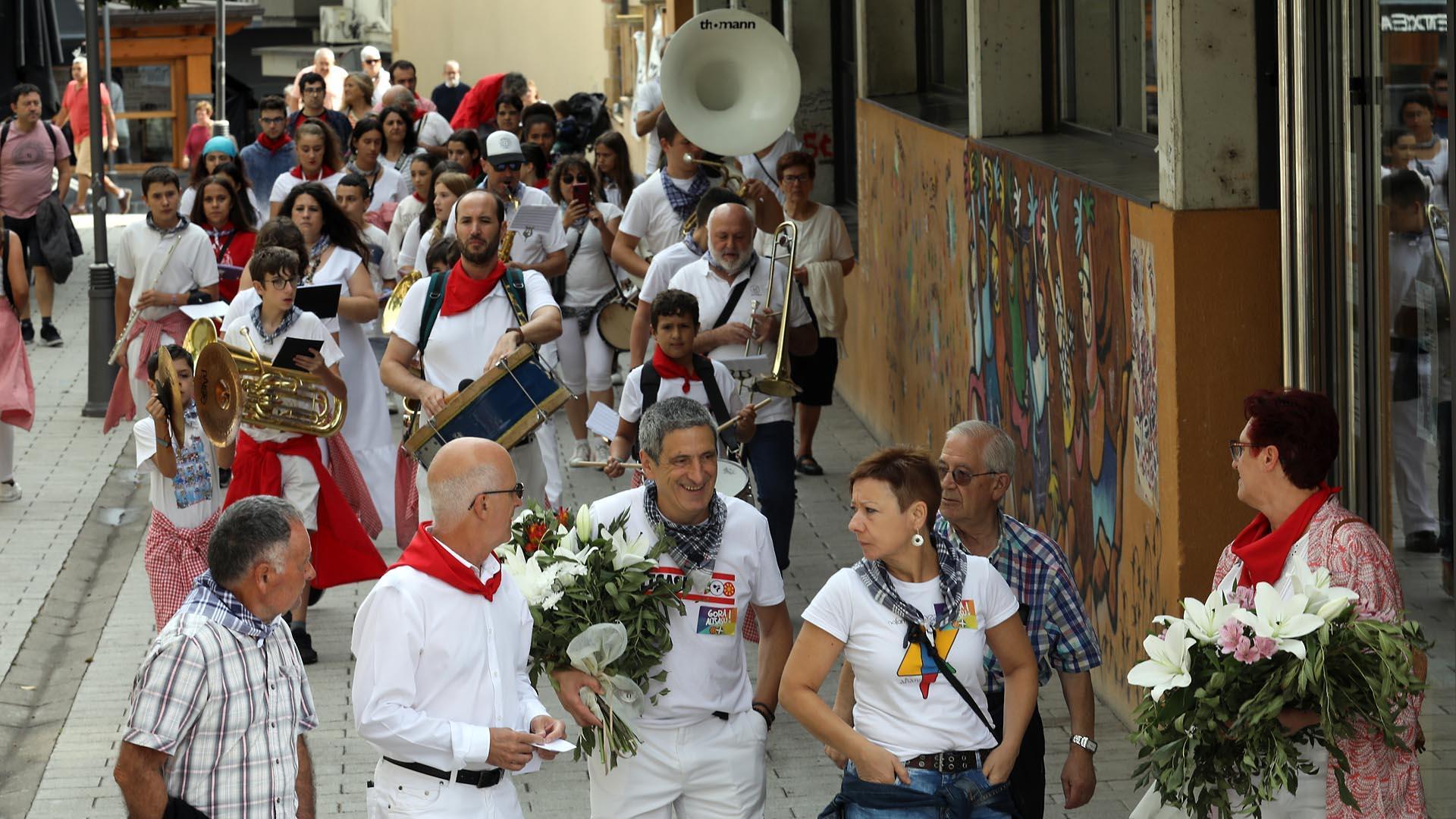 Homenaje a los mayores en las fiestas de Alsasua 2022.