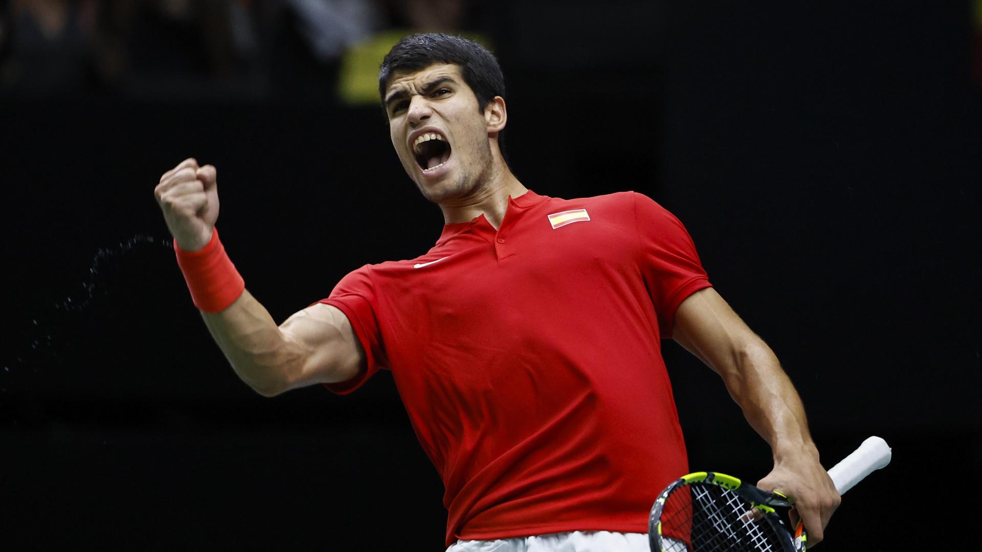 Carlos Alcaraz celebra la victoria ante Soonwoo Kwon en la Copa Davis