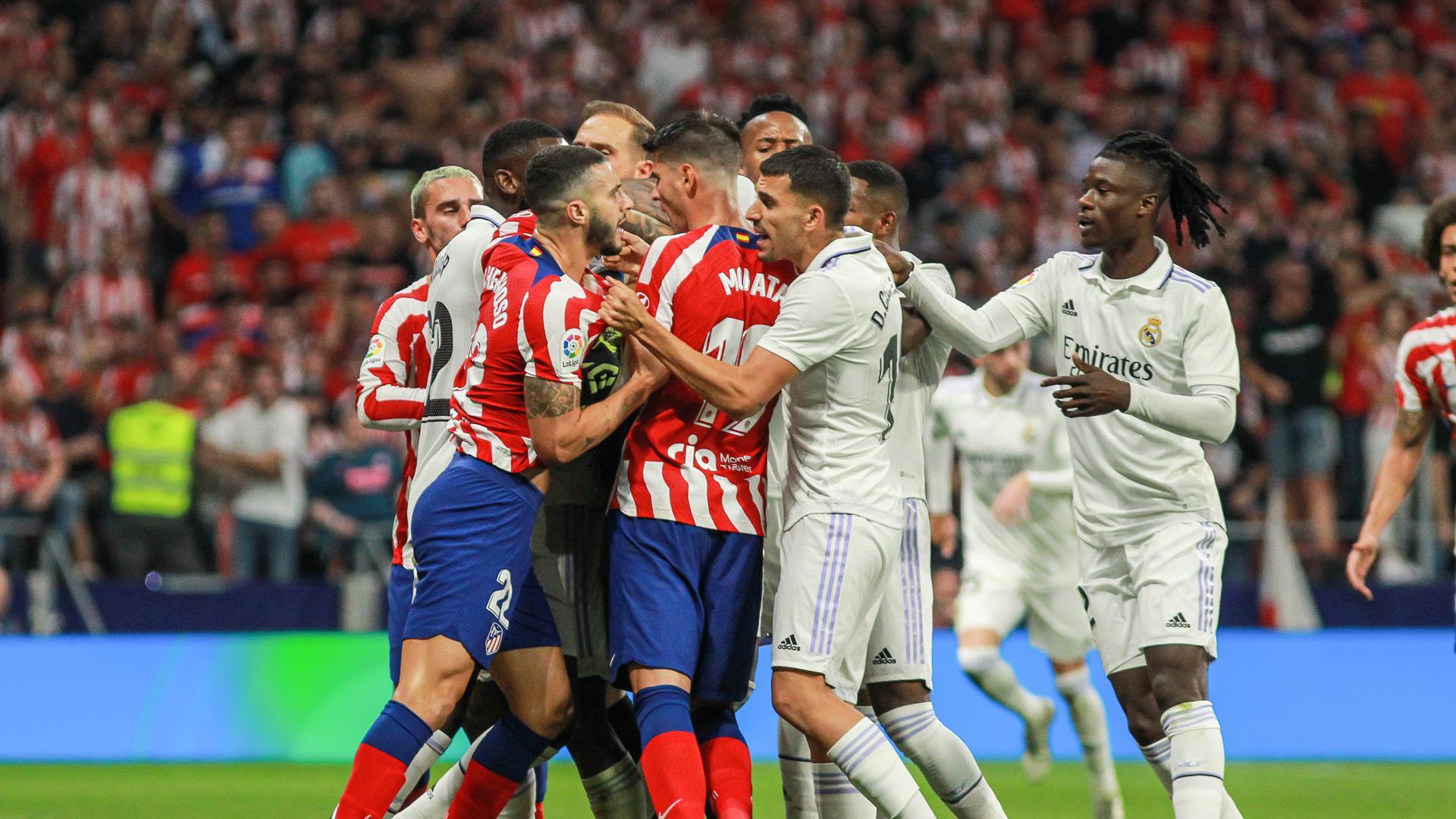 Un momento del derbi entre el Atletico de Madrid y el Real Madrid