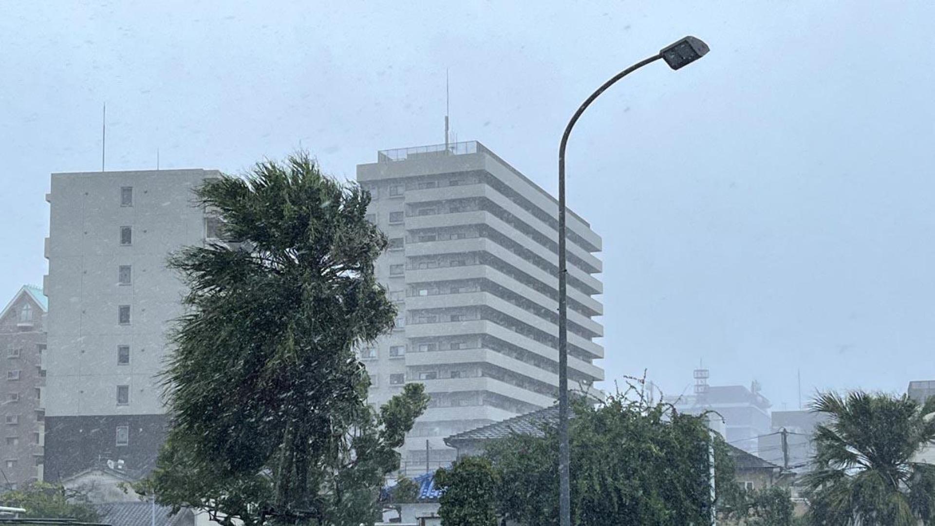 El tifón Nanmadol está dejando abundantes precipitaciones en el suroeste de Japón