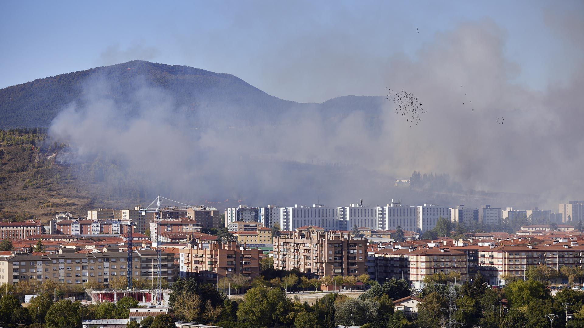Fotos del incendio en el monte Ezkaba. /