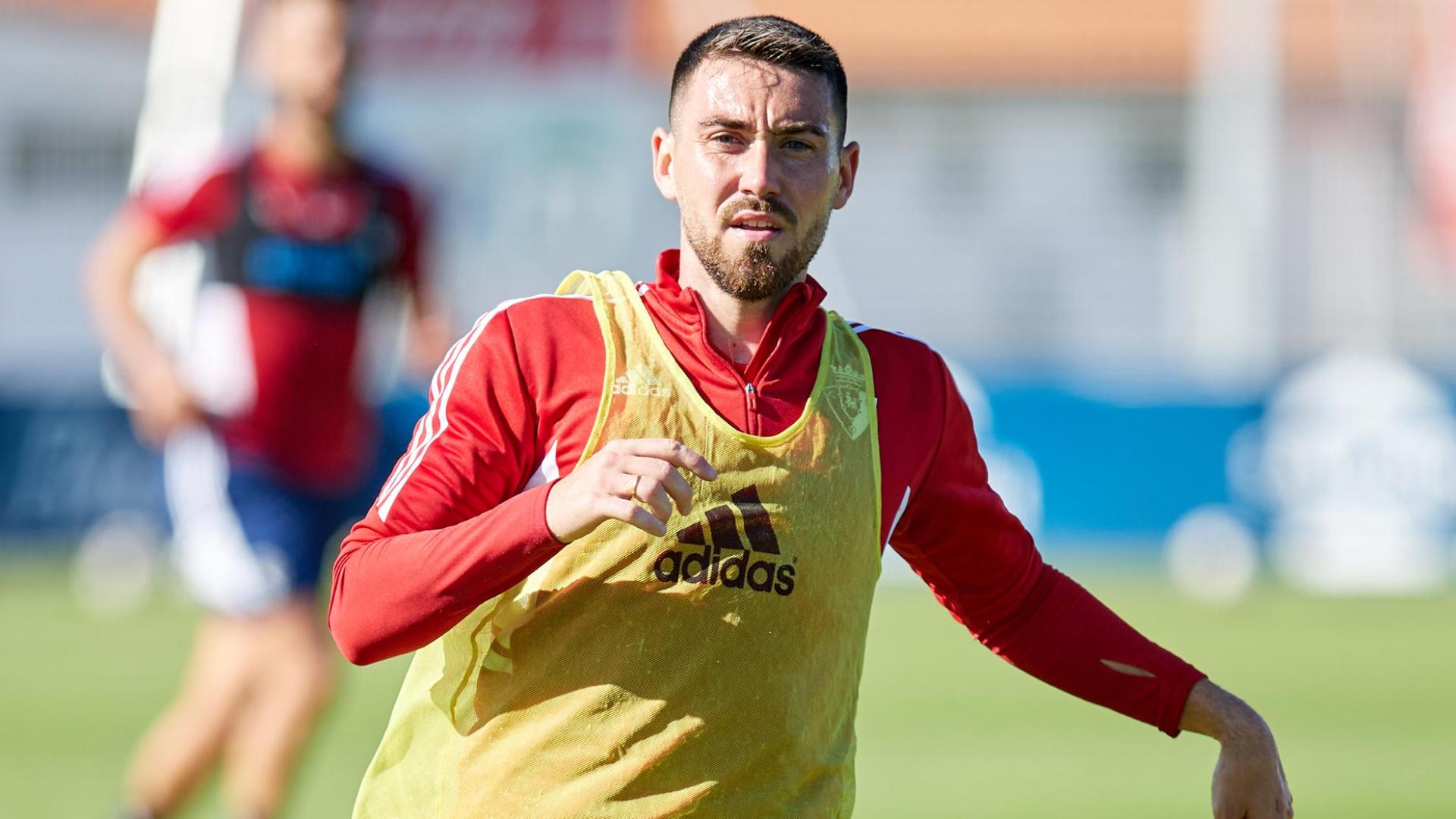 Moi Gómez, en las instalaciones del C.A. Osasuna en Tajonar