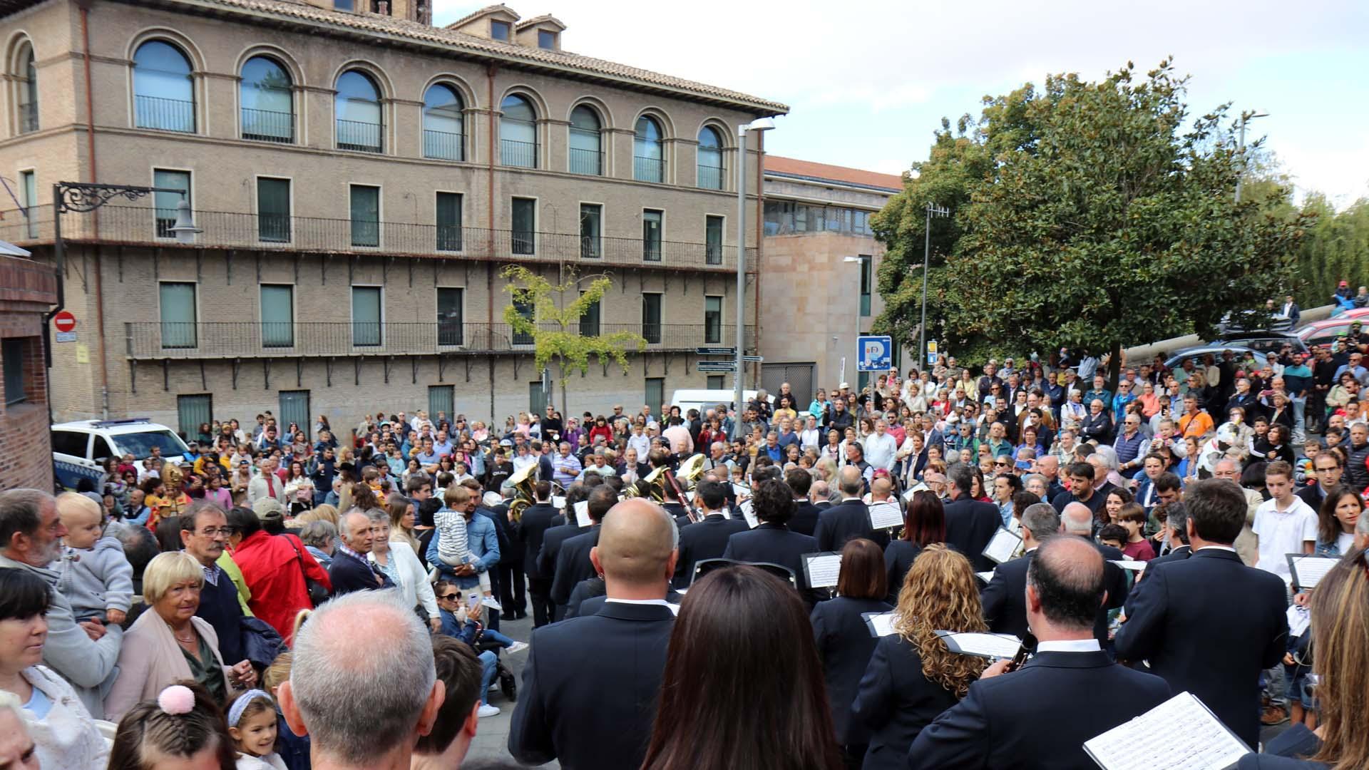 Fotos del recorrido de los gigantes por el Casco Antiguo de Pamplona en el último día de San Fermín Txikito 2022.