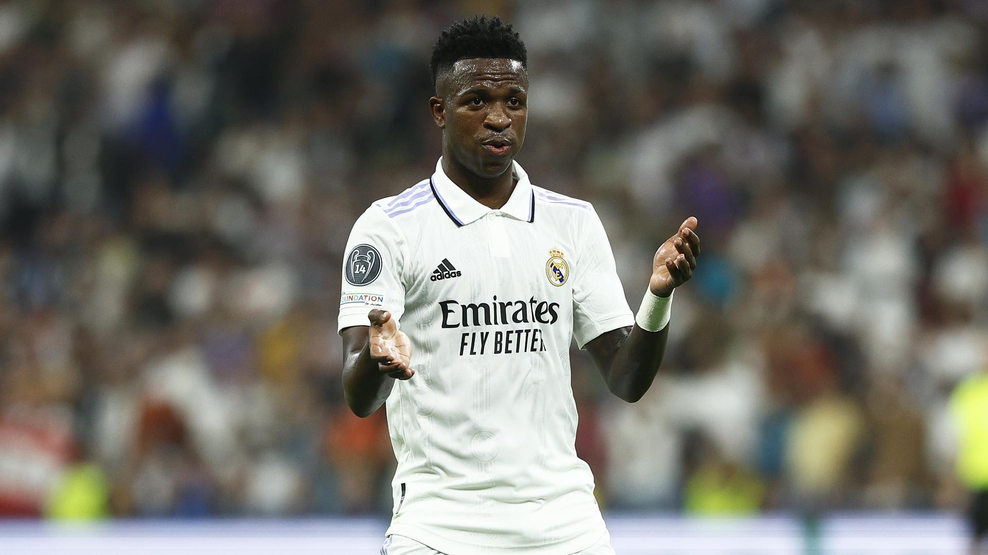 Vinicius se lamenta de uno de los errores durante el partido contra el Shakhtar