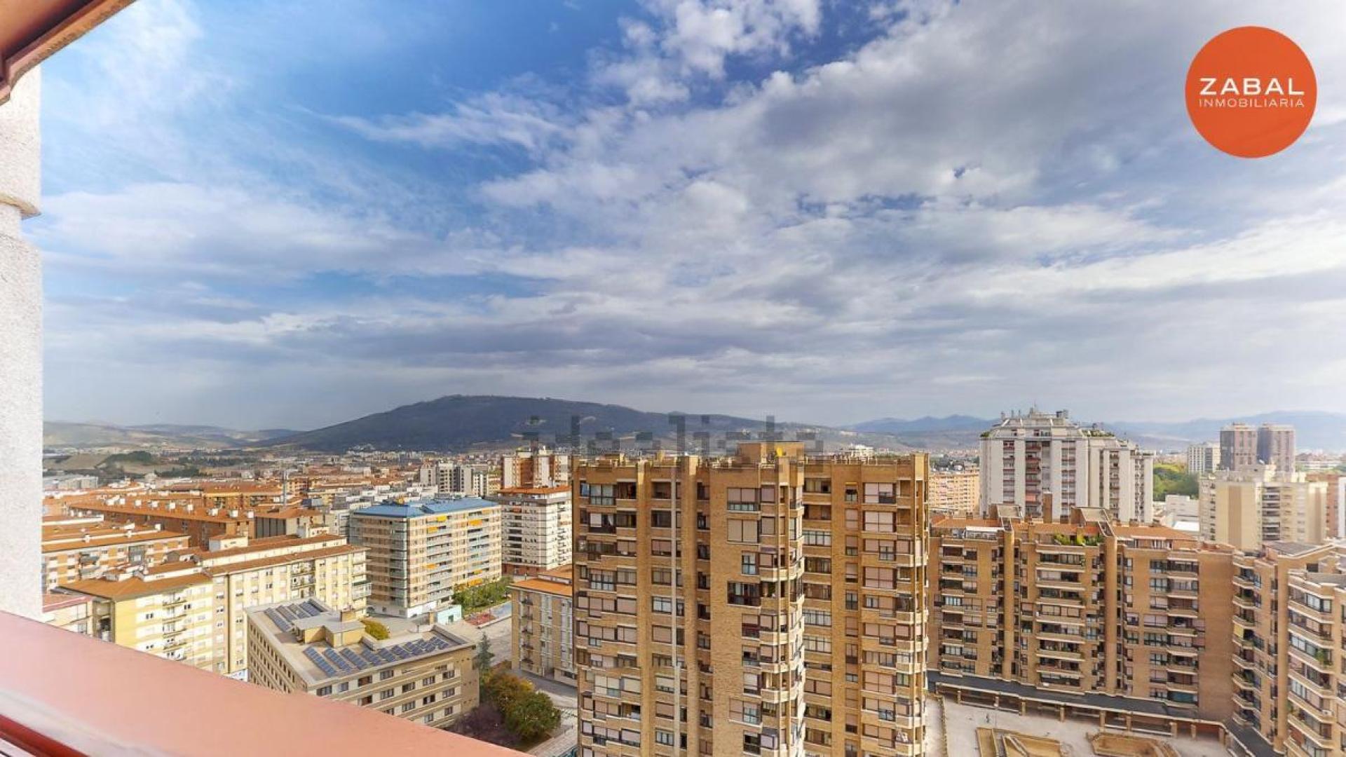 Vistas desde el inmueble en venta en la Torre Gómara