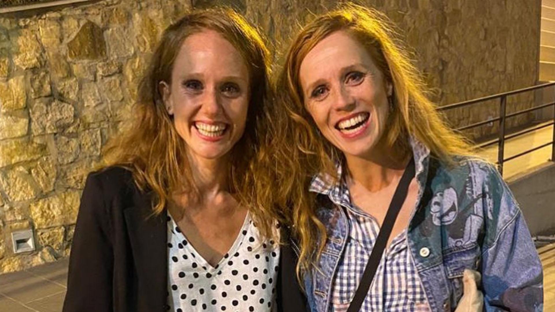 Ana y María Castro, sonrientes tras su encuentro