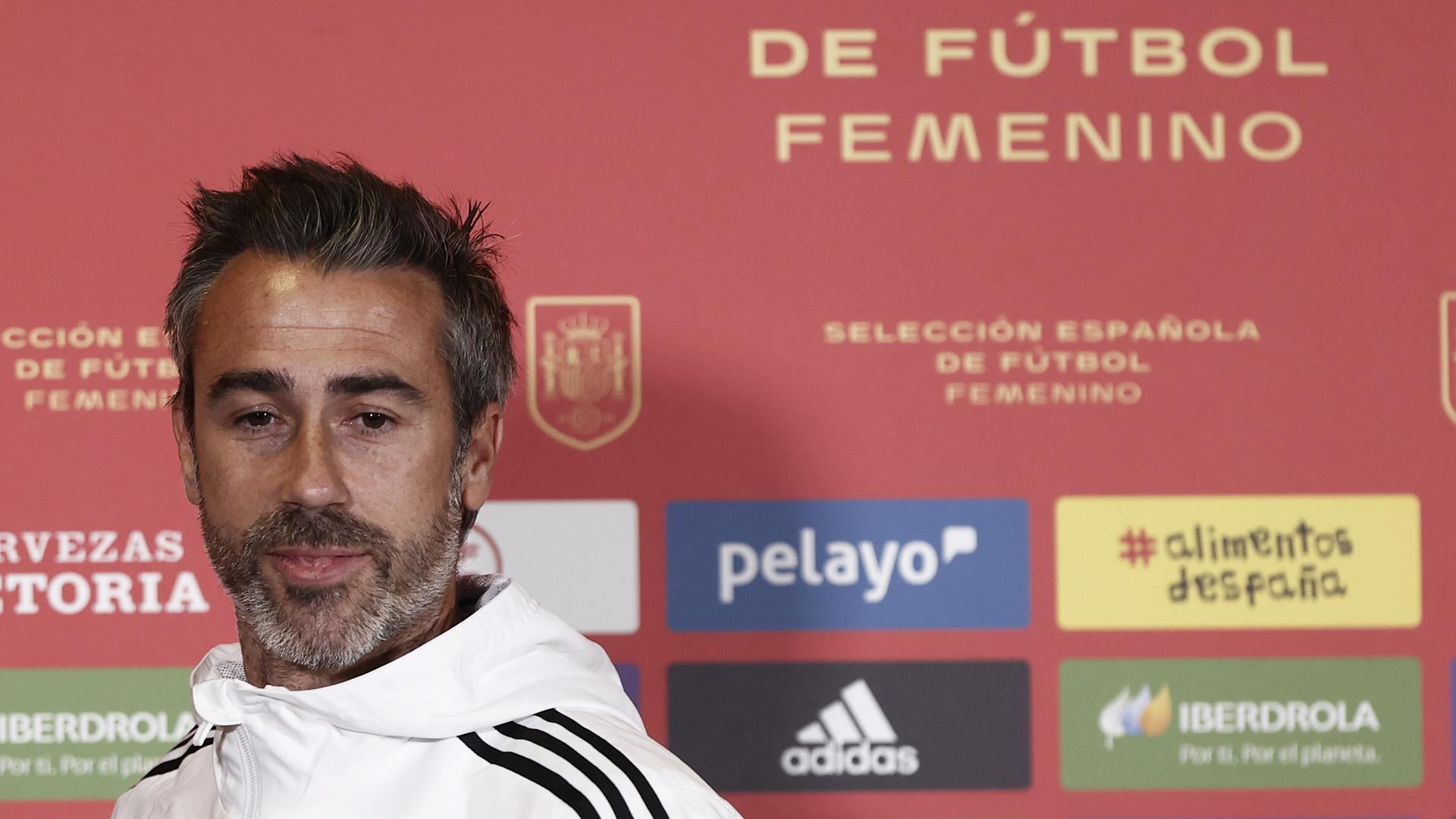 Jorge Vilda antes de la rueda de prensa previa al choque de España contra EE UU en El Sadar