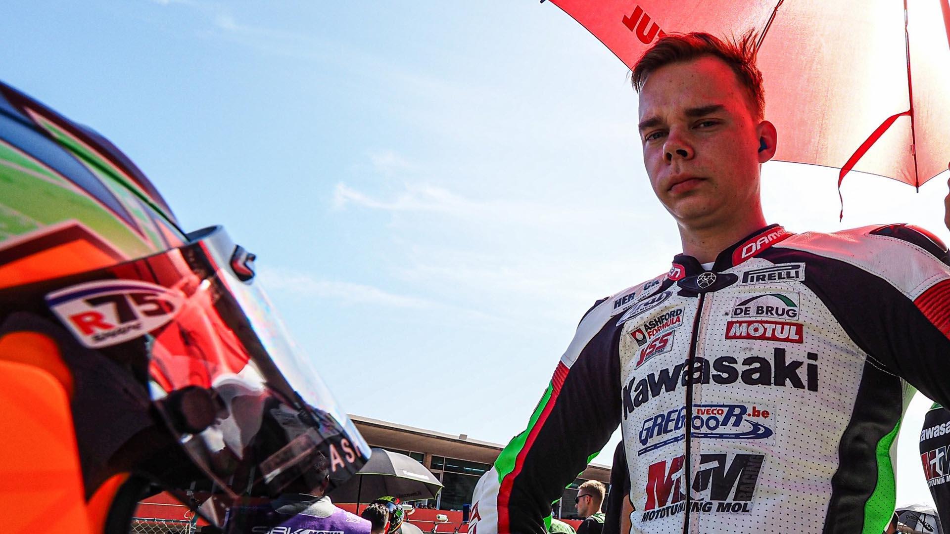 Imagen del piloto neerlandés Victor Steeman antes de una carrera del Mundial de Supersport 300

WORLD SBK

12/10/2022