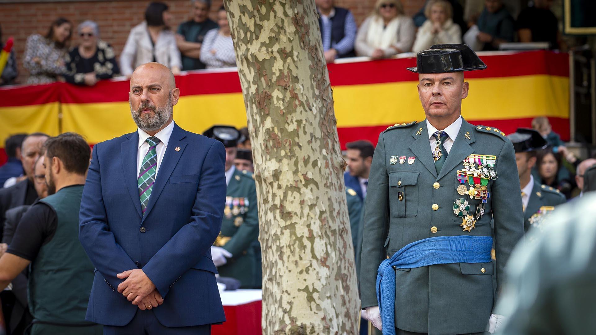 Fotos del desfile de la Guardia Civil en el día de su patrona en Pamplona.