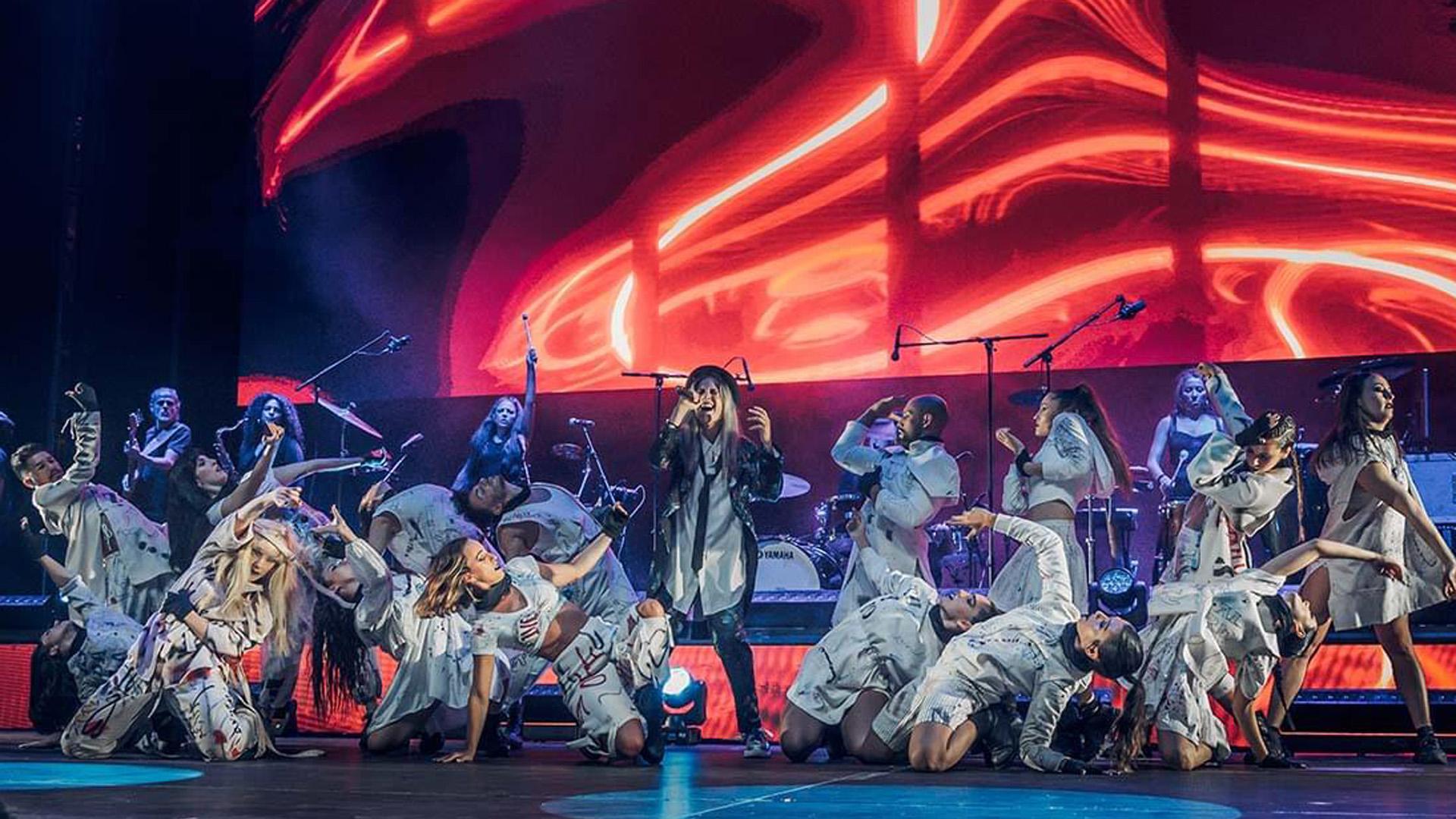 El próximo 10 de diciembre el pabellón Navarra Arena acogerá la gira del espectáculo musical tributo a Mecano: Kiss FM 20 Aniversario