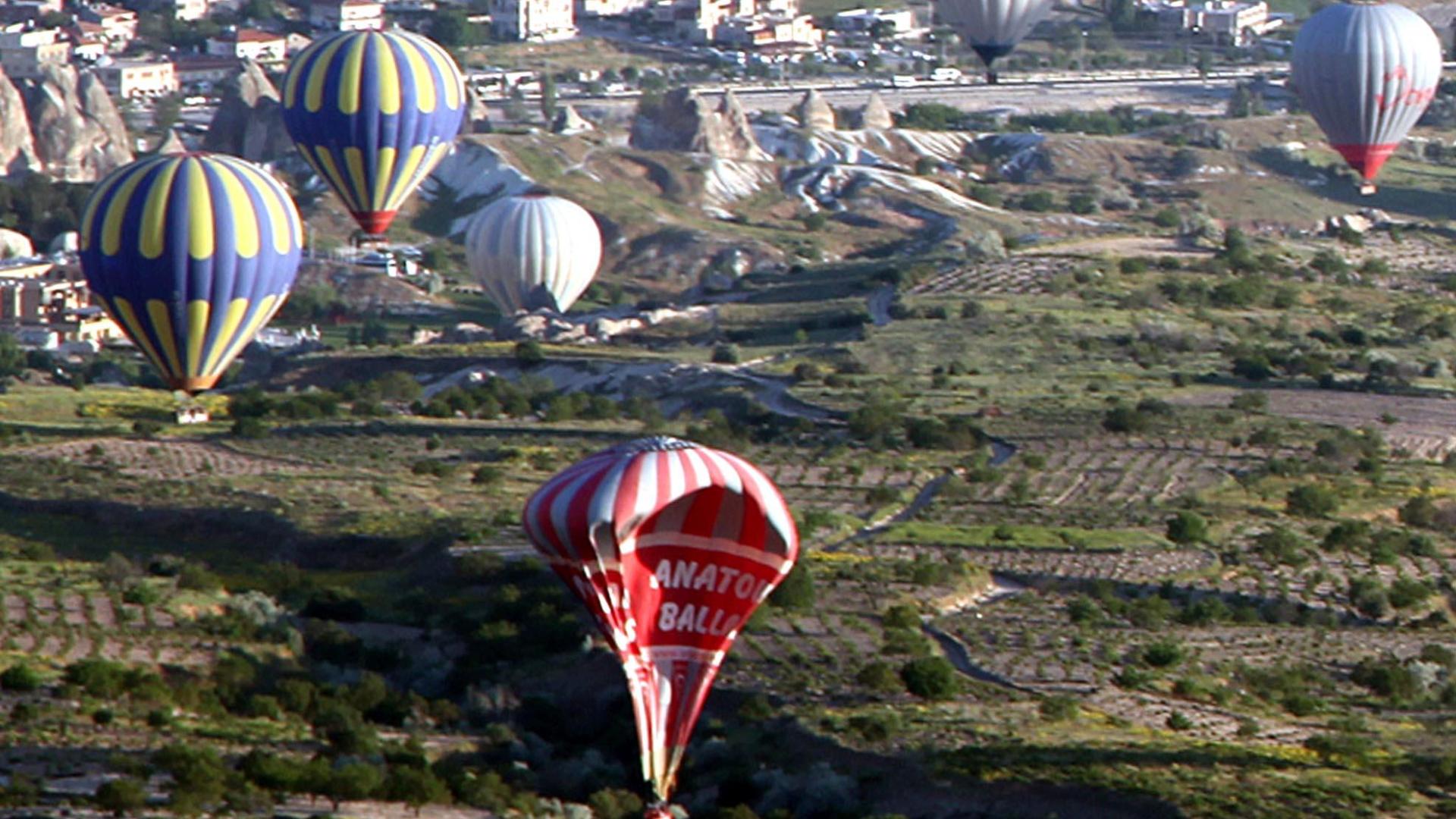 Un globo cae en la Capadocia cerca de Neveshir en un accidente ocurrido en 213 en el que murieron dos turistas brasileños