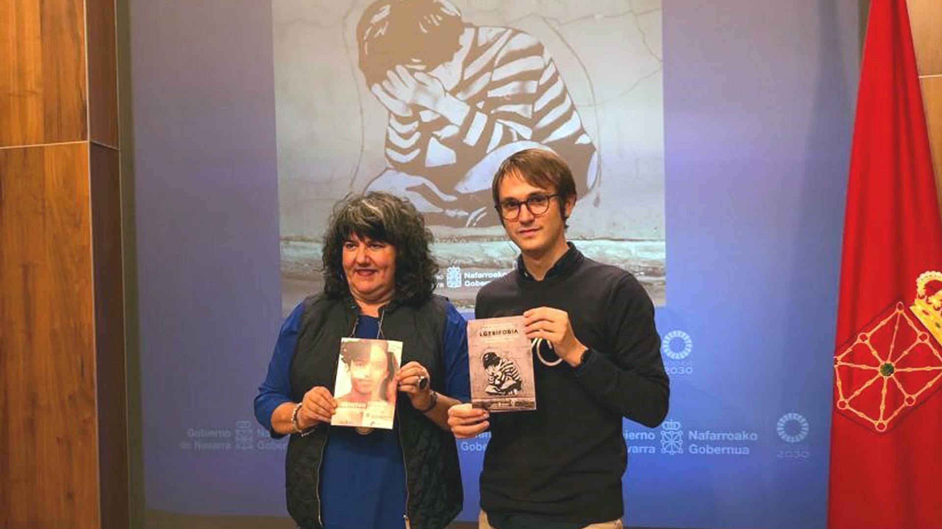 Eva Istúriz y Julen Enériz, en la presentación de la guía