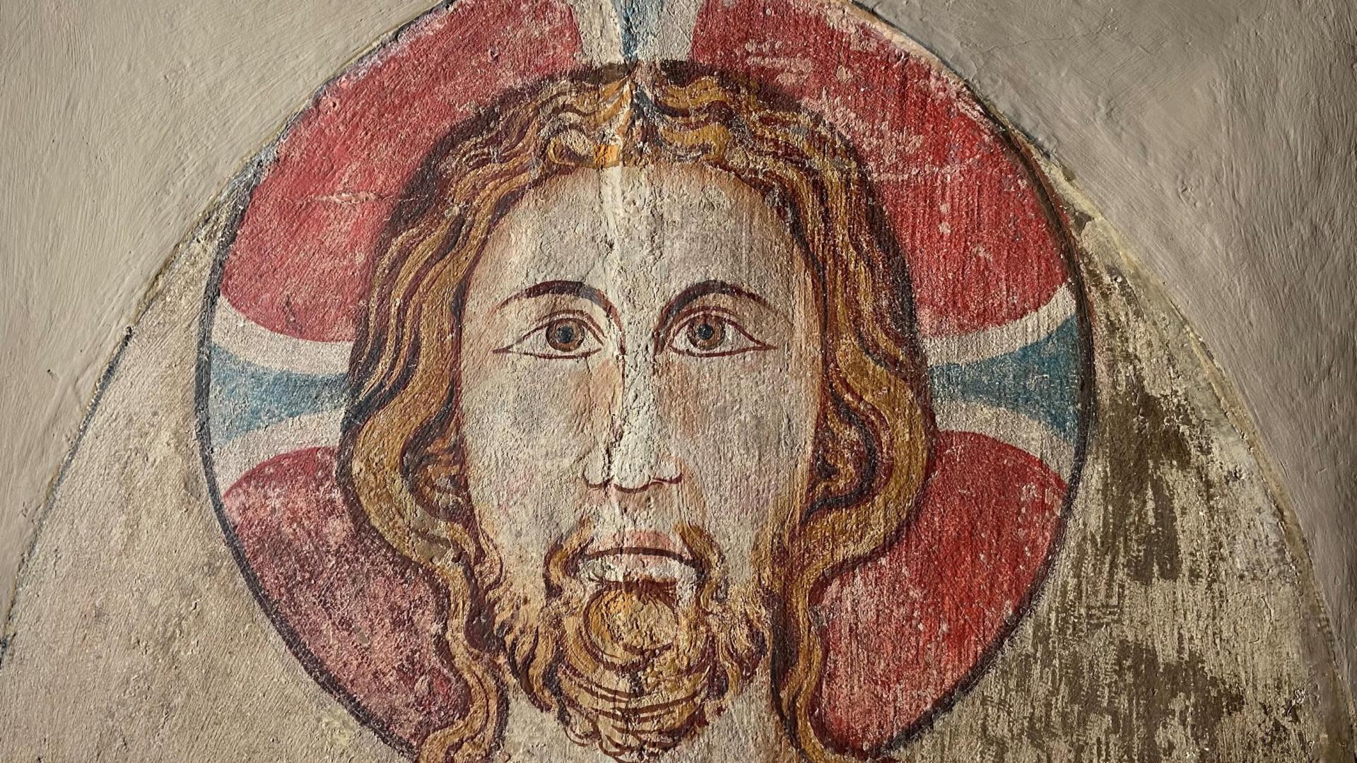 'Cristo', una de las obras de Juan de Oliver, que ha viajado a Francia